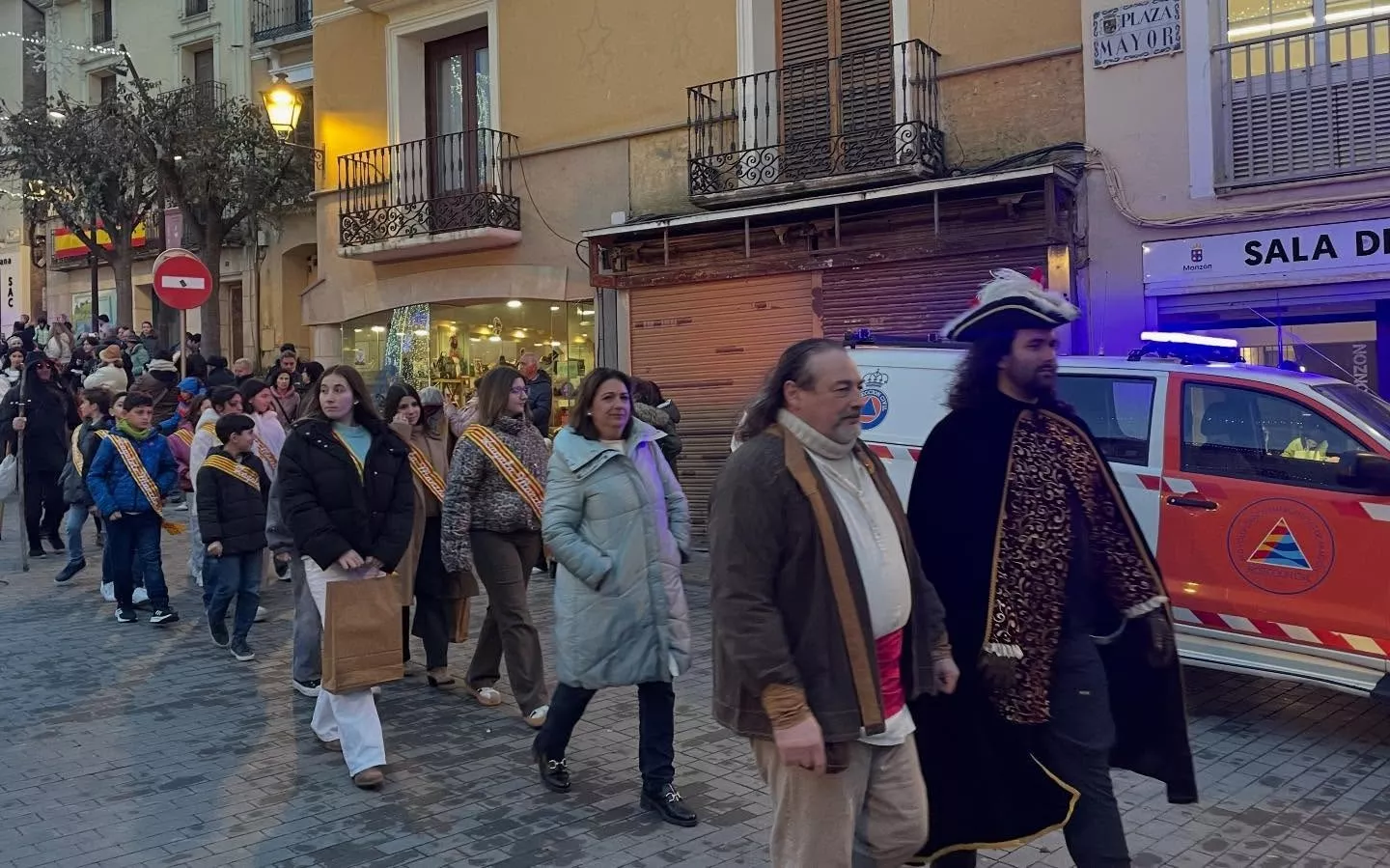 Procesión y representación del Bautizo del Alcalde en Monzón.