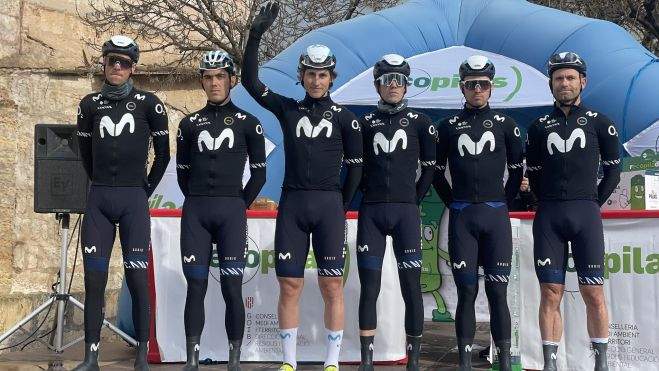 Arcas, a la izquierda, ante de tomar la salida este sábado. Foto: Movistar Team Arcas, a la izquierda, ante de tomar la salida este sábado. Foto: Movistar Team