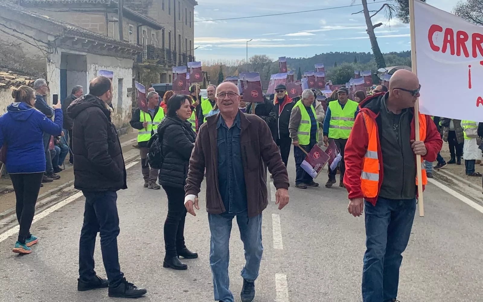 Movilización por la reforma urgente la A-125 que conecta Ayerbe, Biscarrués y Ardisa