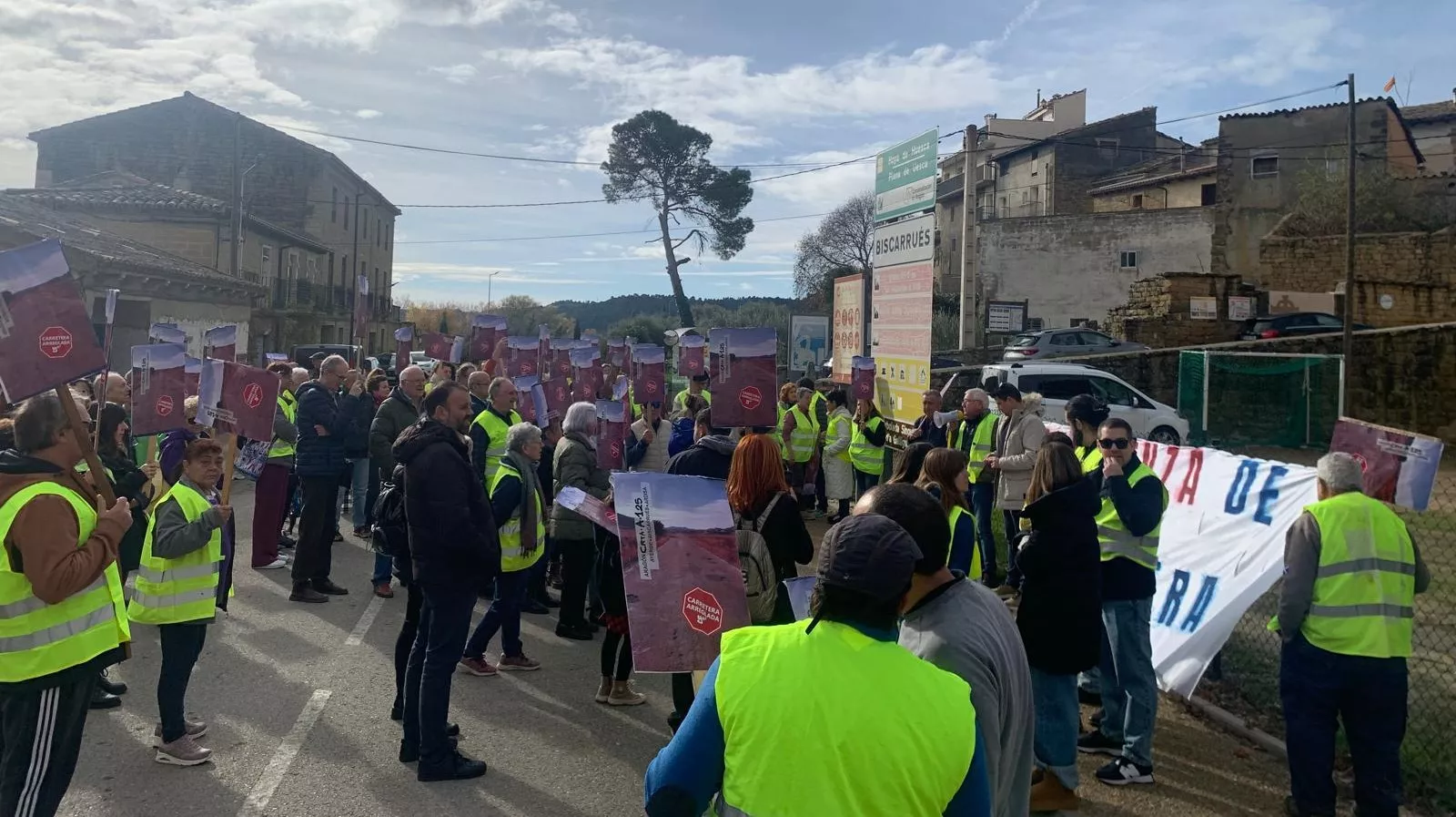 Movilización por la reforma urgente la A-125 que conecta Ayerbe, Biscarrués y Ardisa