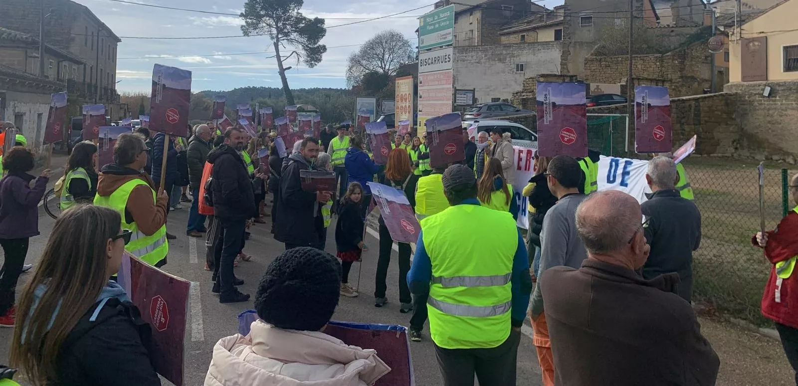 Movilización por la reforma urgente la A-125 que conecta Ayerbe, Biscarrués y Ardisa