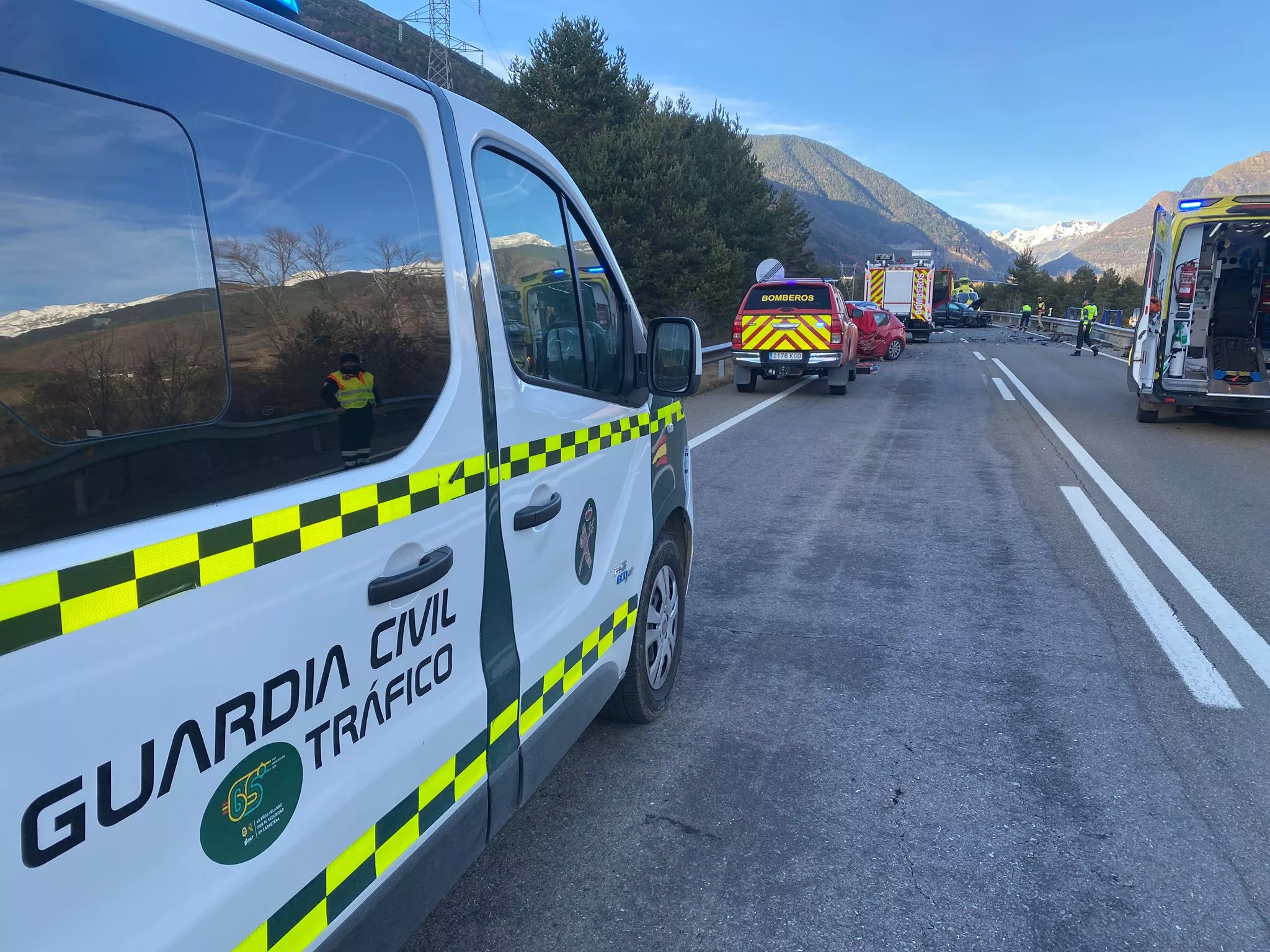 Dos accidentes mortales en Biescas y Almudévar en una jornada negra en las carreteras de Huesca