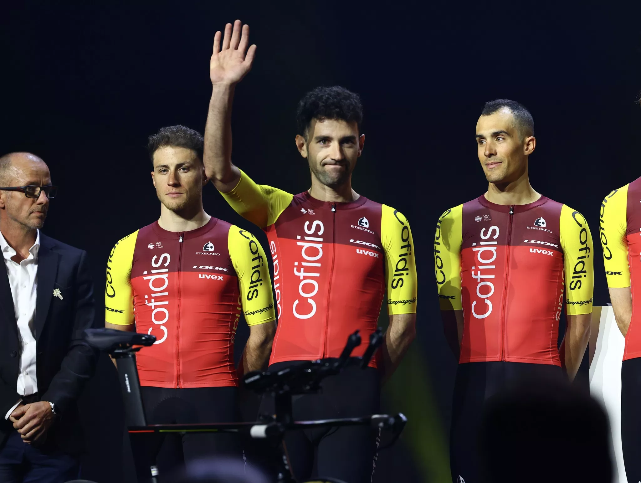 Samitier, a la derecha, en la presentación de la nueva temporada de Cofidis. 