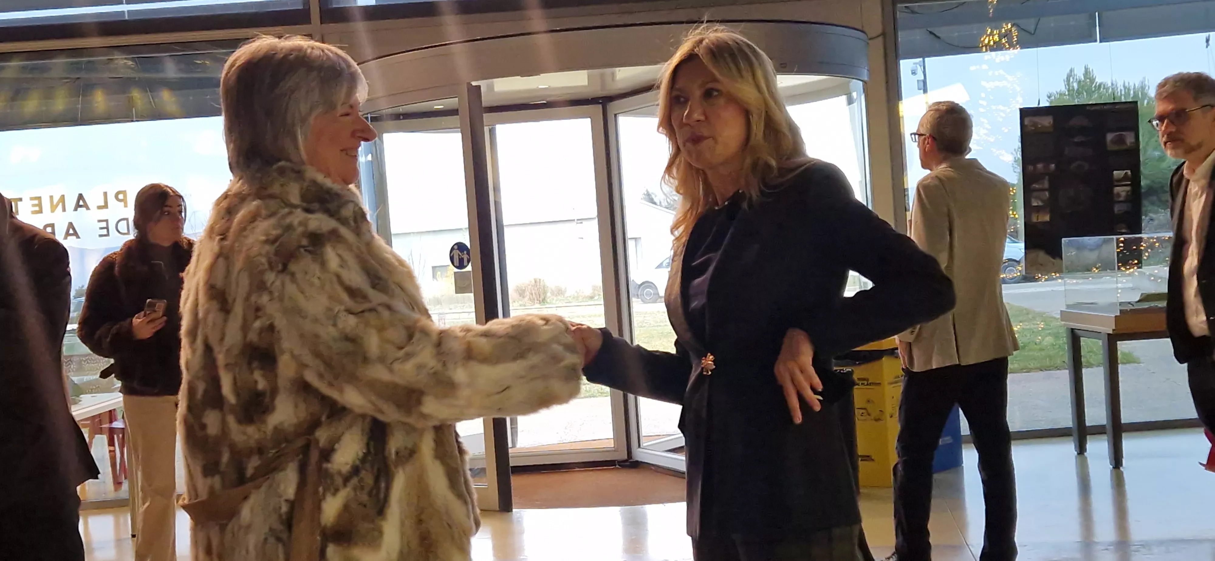 Visita de Mar Vaquero al Planetario de Aragón. Foto Myriam Martínez