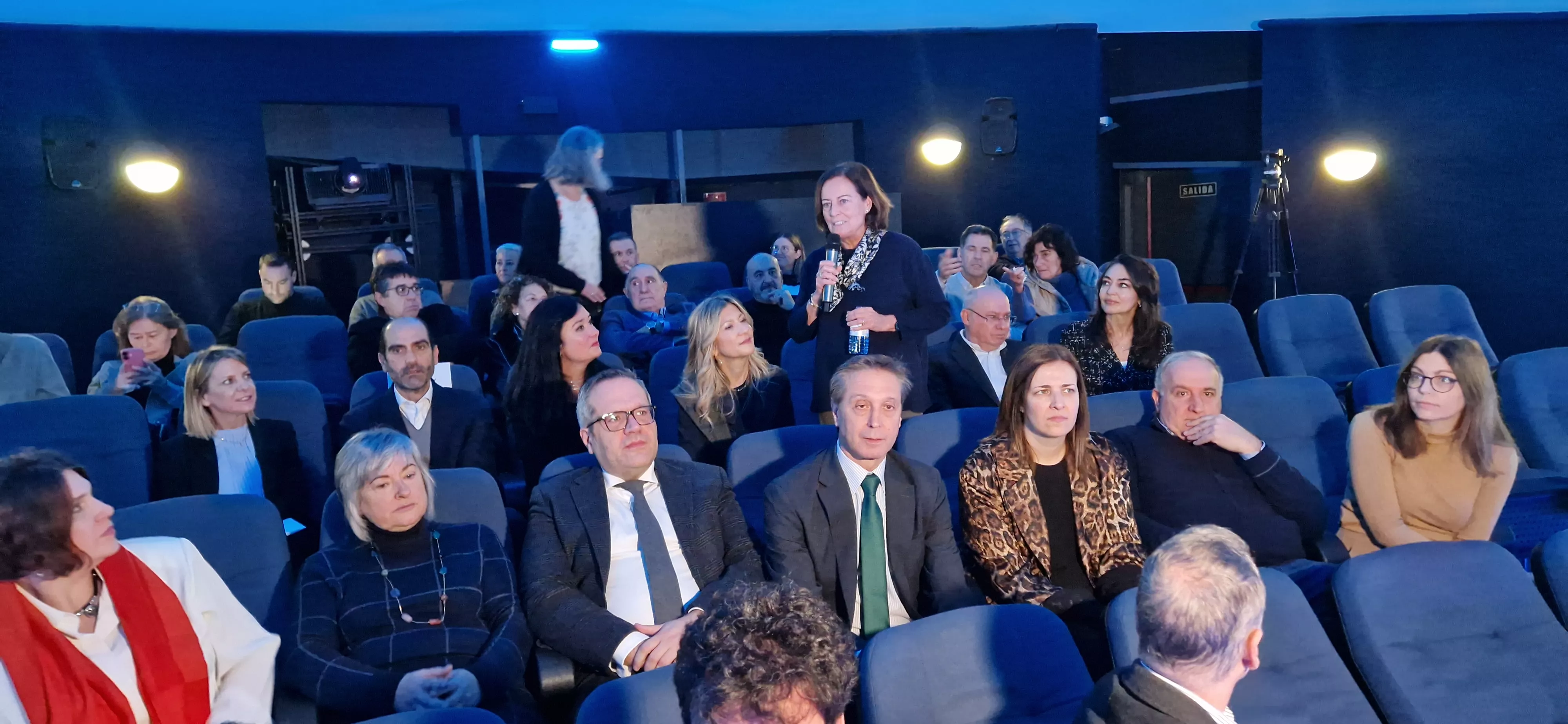 Visita de Mar Vaquero al Planetario de Aragón. Foto Myriam Martínez