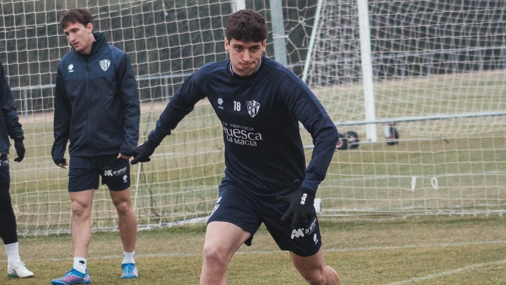 Enol asumirá el rol de punta referencia ante la baja de última hora de Sergi Enrich. Foto: SD Huesca Enol asumirá el rol de punta referencia ante la baja de última hora de Sergi Enrich. Foto: SD Huesca