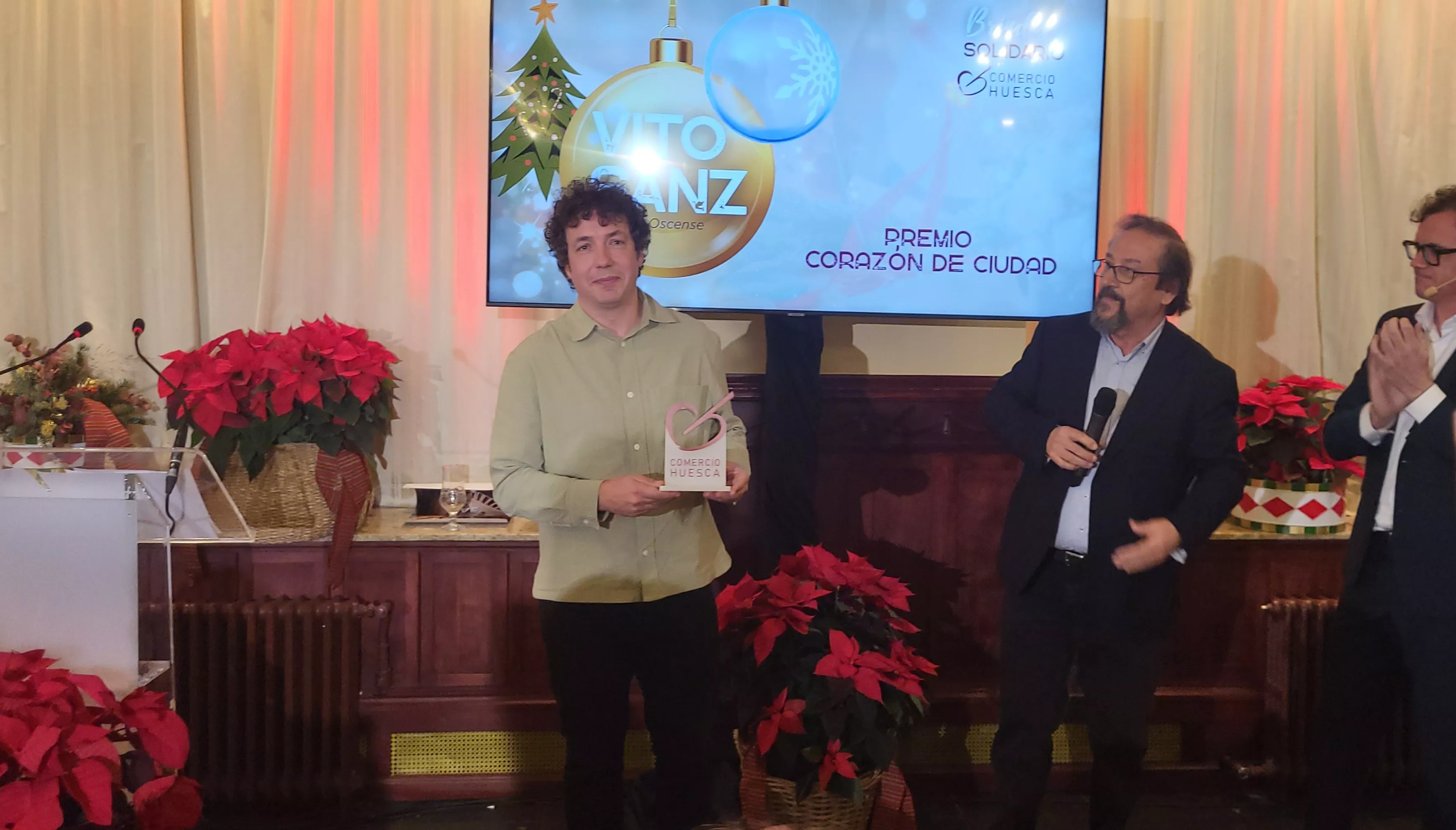  Brindis Solidario de la Asociación de Comerciantes de Huesca. Foto Mercedes Manterola