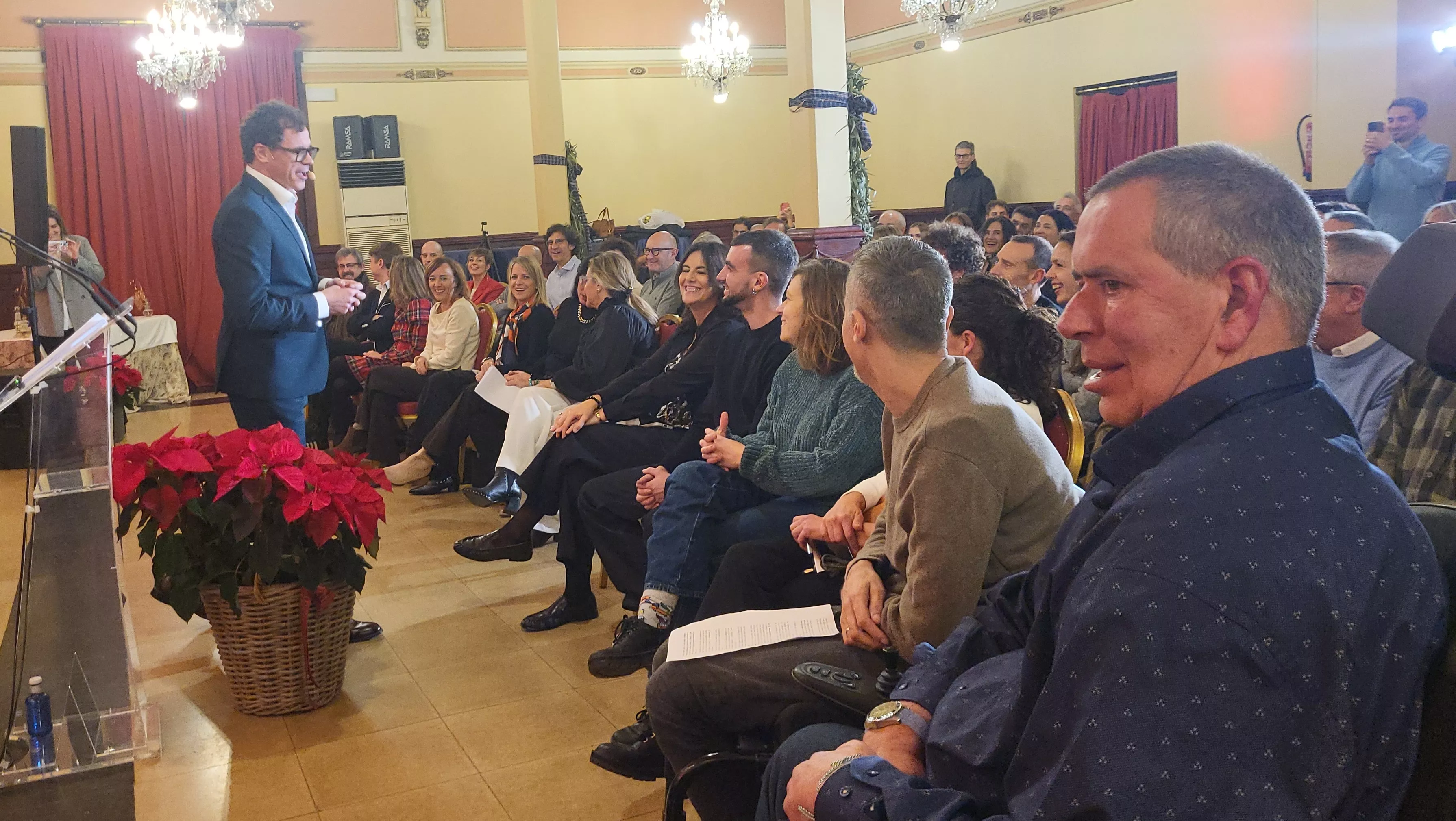  Brindis Solidario de la Asociación de Comerciantes de Huesca. Foto Mercedes Manterola