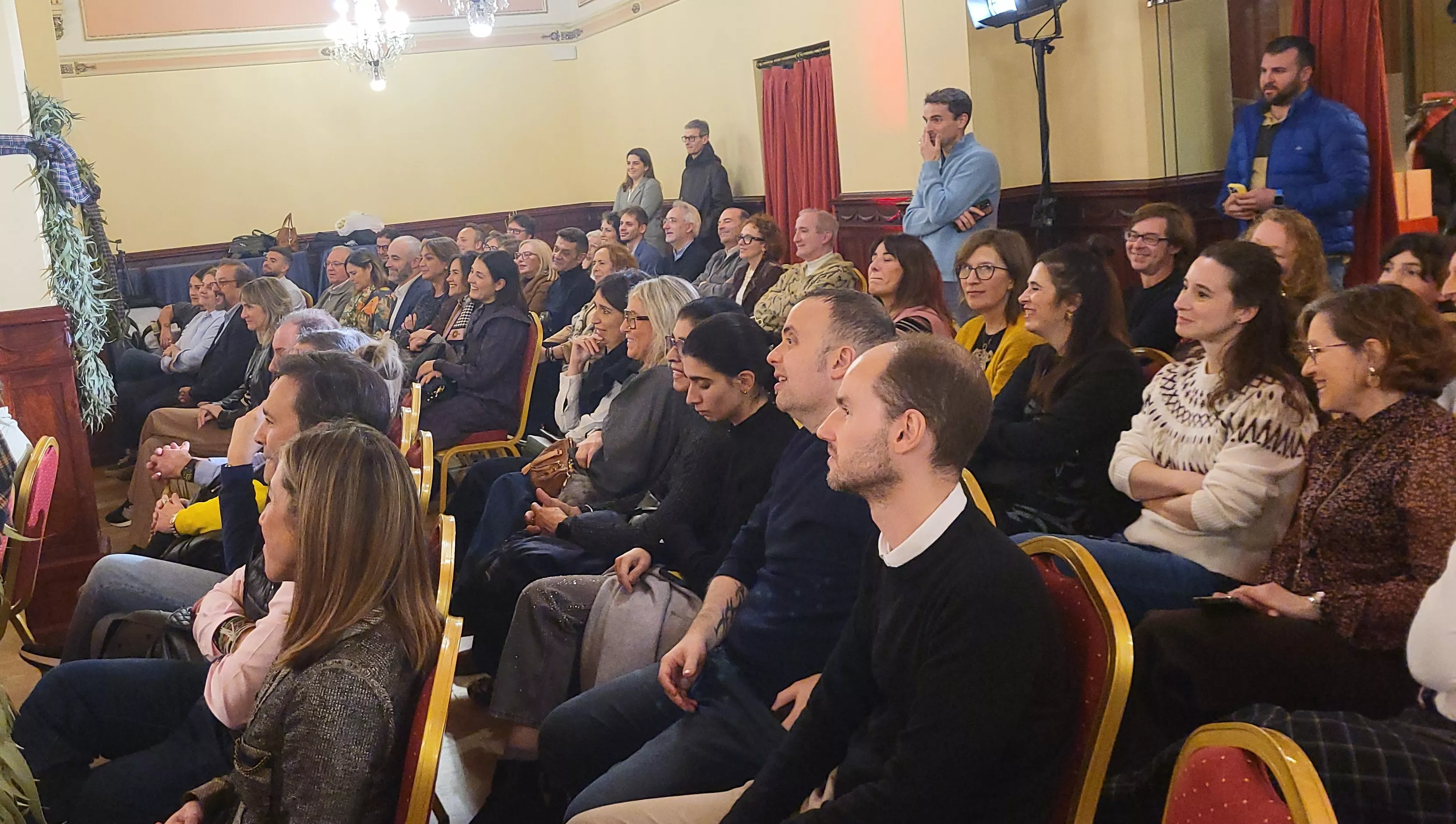  Brindis Solidario de la Asociación de Comerciantes de Huesca. Foto Mercedes Manterola
