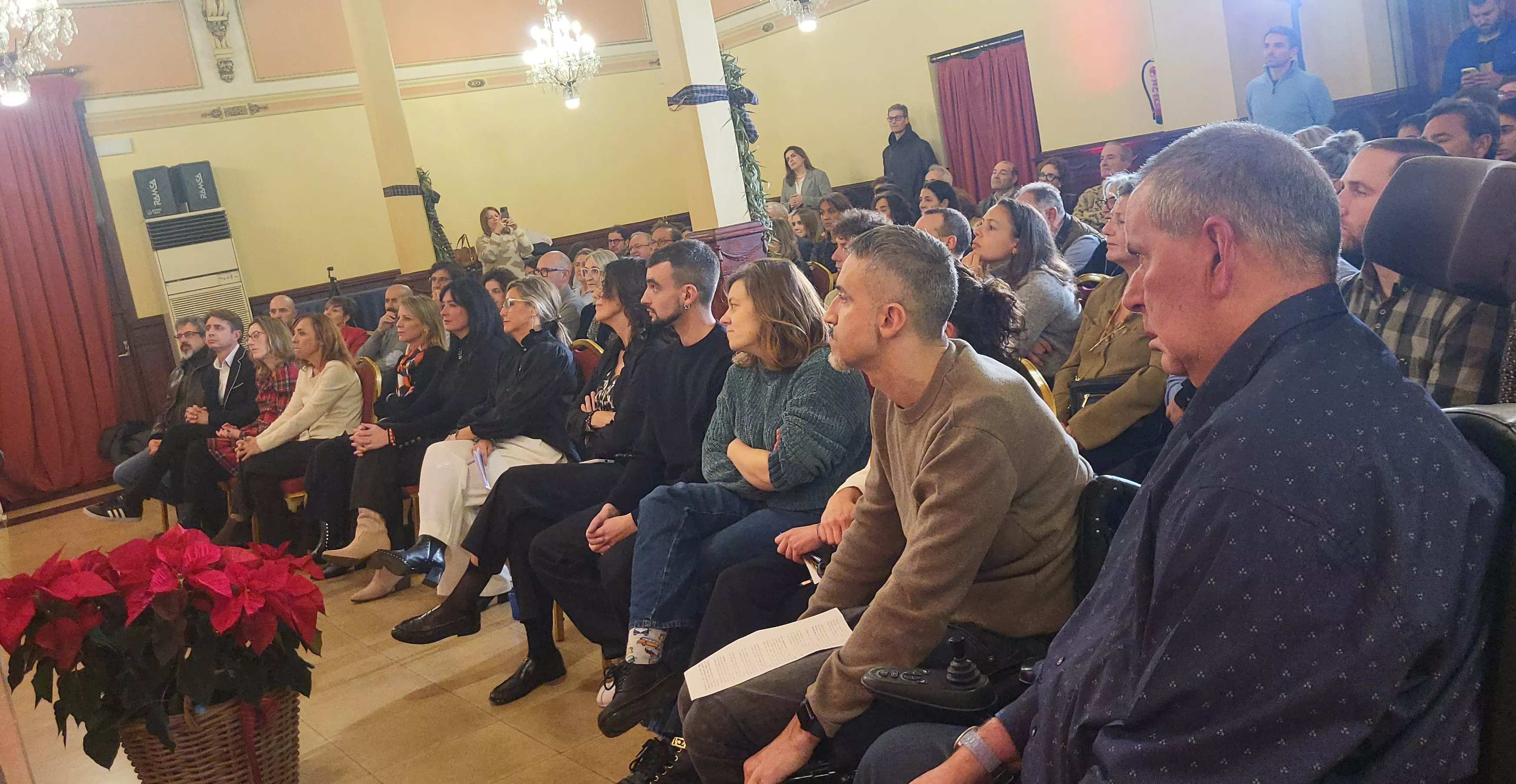  Brindis Solidario de la Asociación de Comerciantes de Huesca. Foto Mercedes Manterola