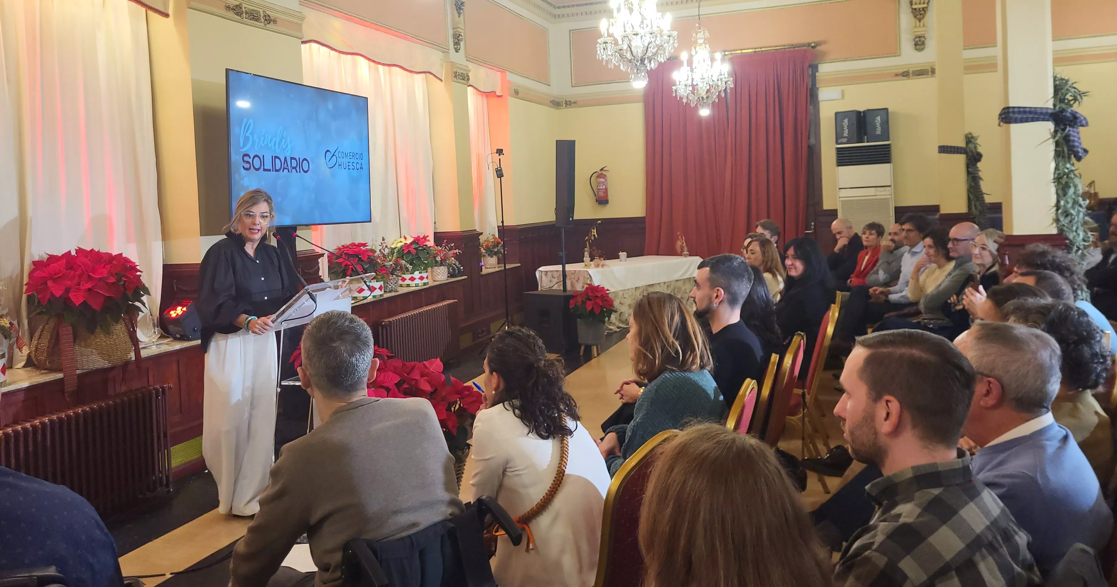  Brindis Solidario de la Asociación de Comerciantes de Huesca. Foto Mercedes Manterola