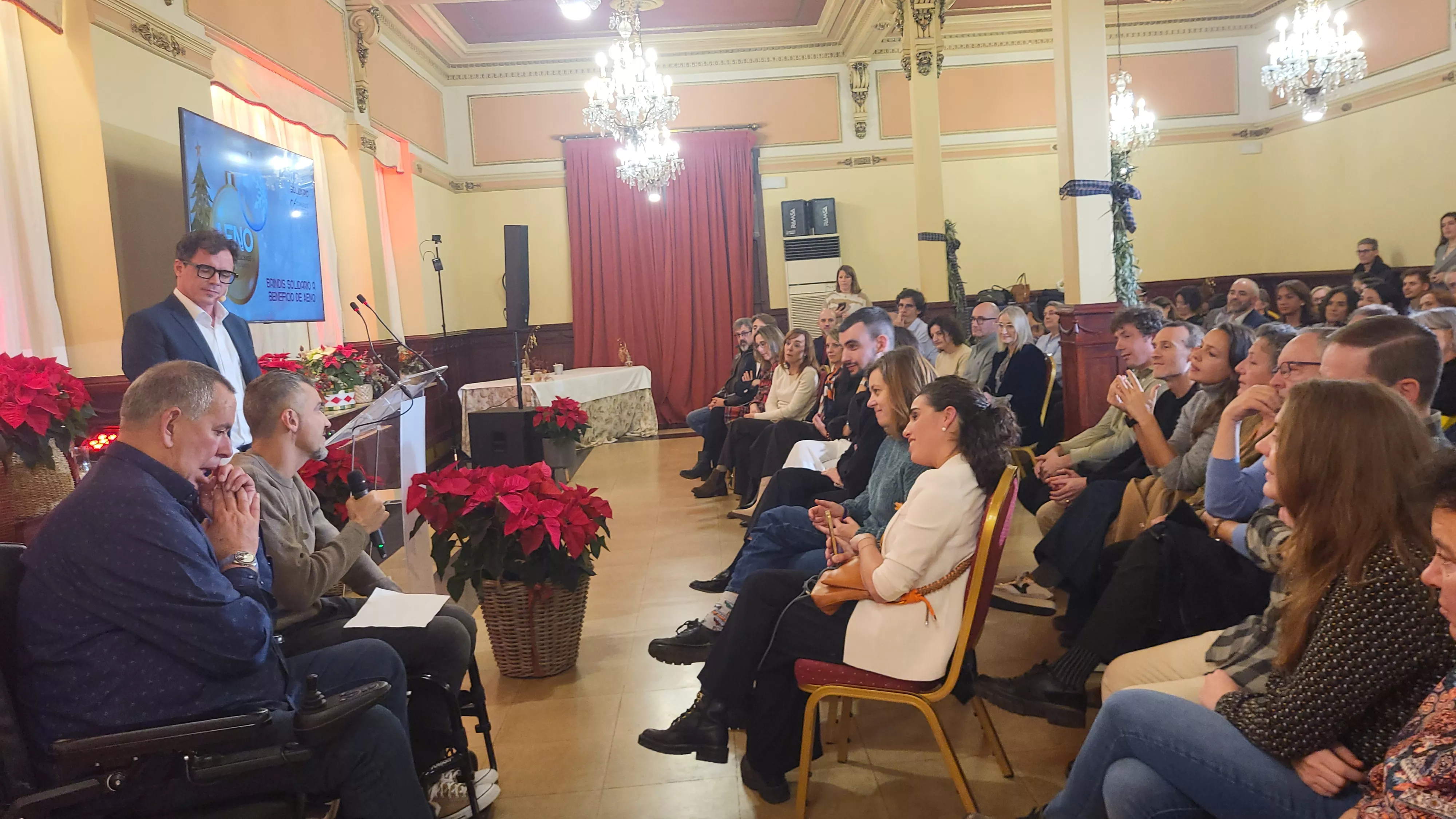  Brindis Solidario de la Asociación de Comerciantes de Huesca. Foto Mercedes Manterola