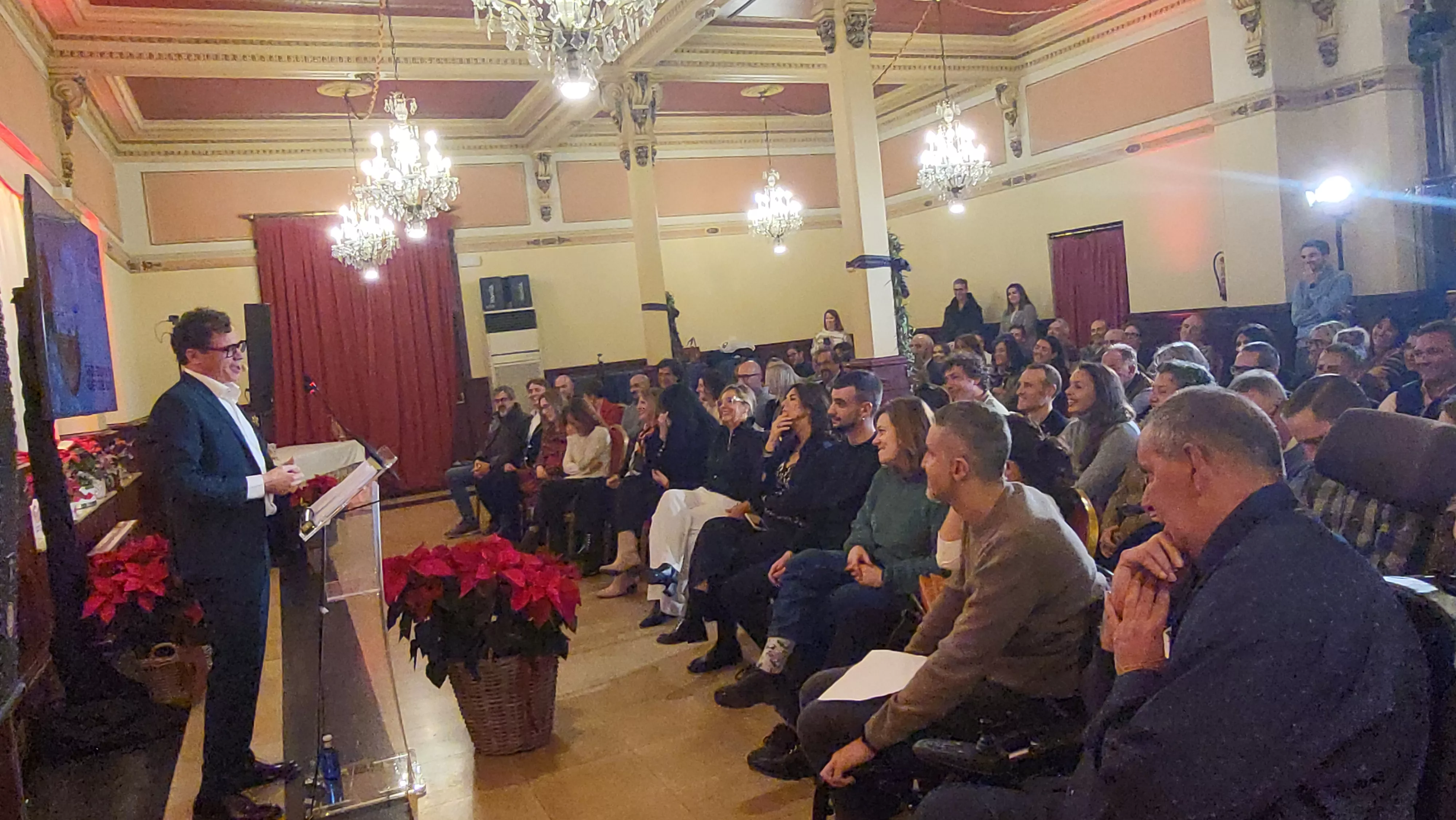  Brindis Solidario de la Asociación de Comerciantes de Huesca. Foto Mercedes Manterola