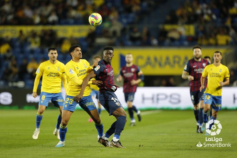 Partido disputado entre Las Palmas y la SD Huesca. Foto La Liga 