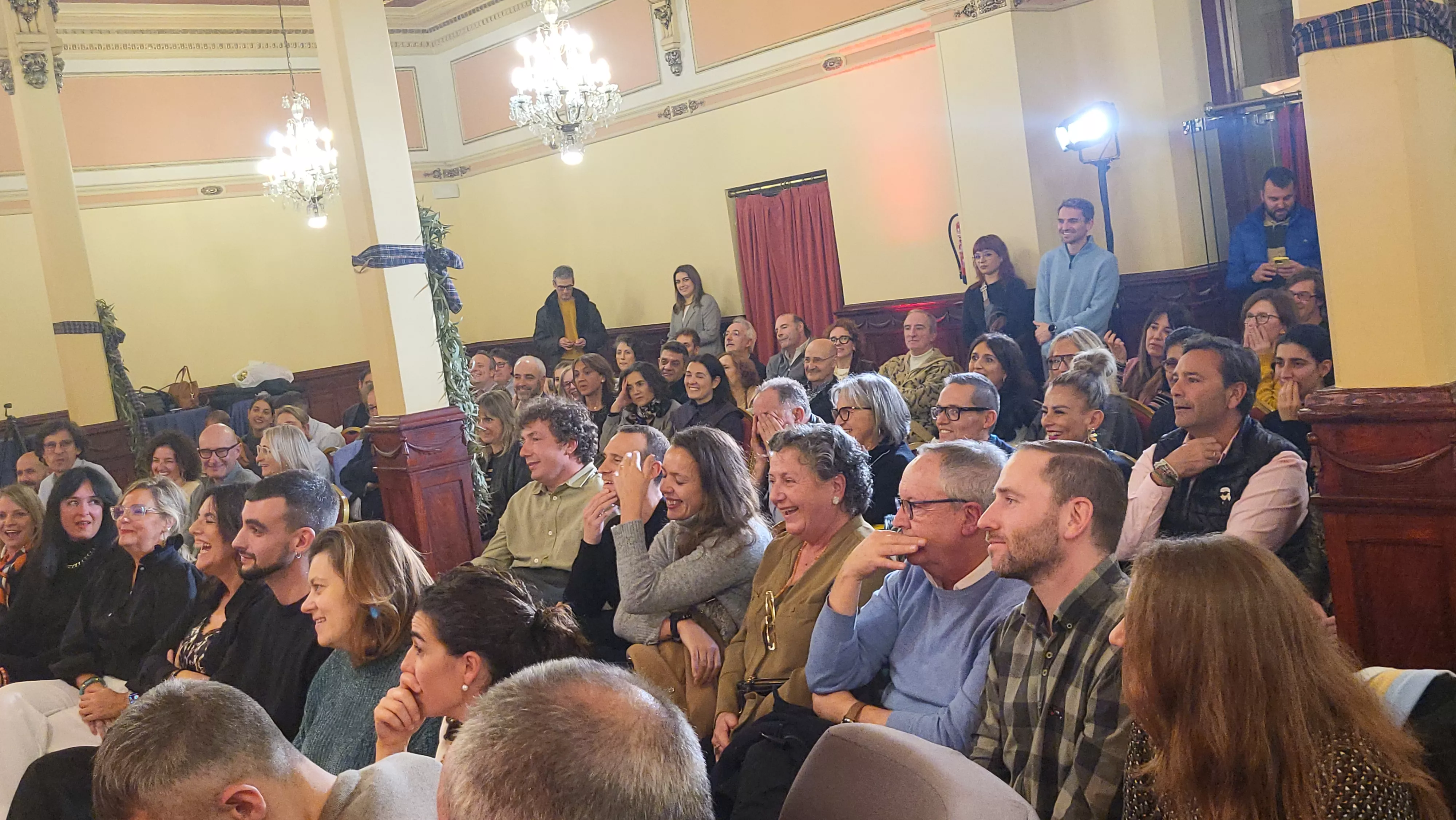  Brindis Solidario de la Asociación de Comerciantes de Huesca. Foto Mercedes Manterola