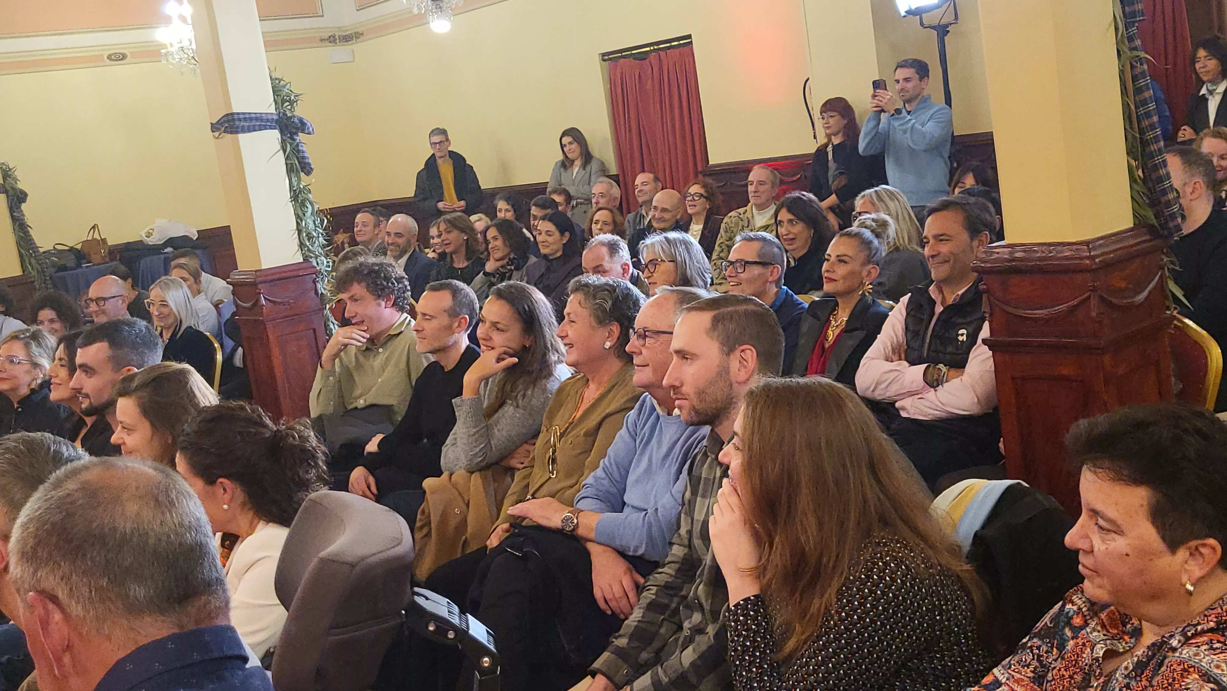  Brindis Solidario de la Asociación de Comerciantes de Huesca. Foto Mercedes Manterola