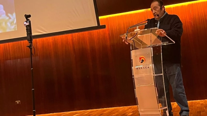 Luis Acín en su intervención. Foto Mercedes Manterola Luis Acín en su intervención. Foto Mercedes Manterola