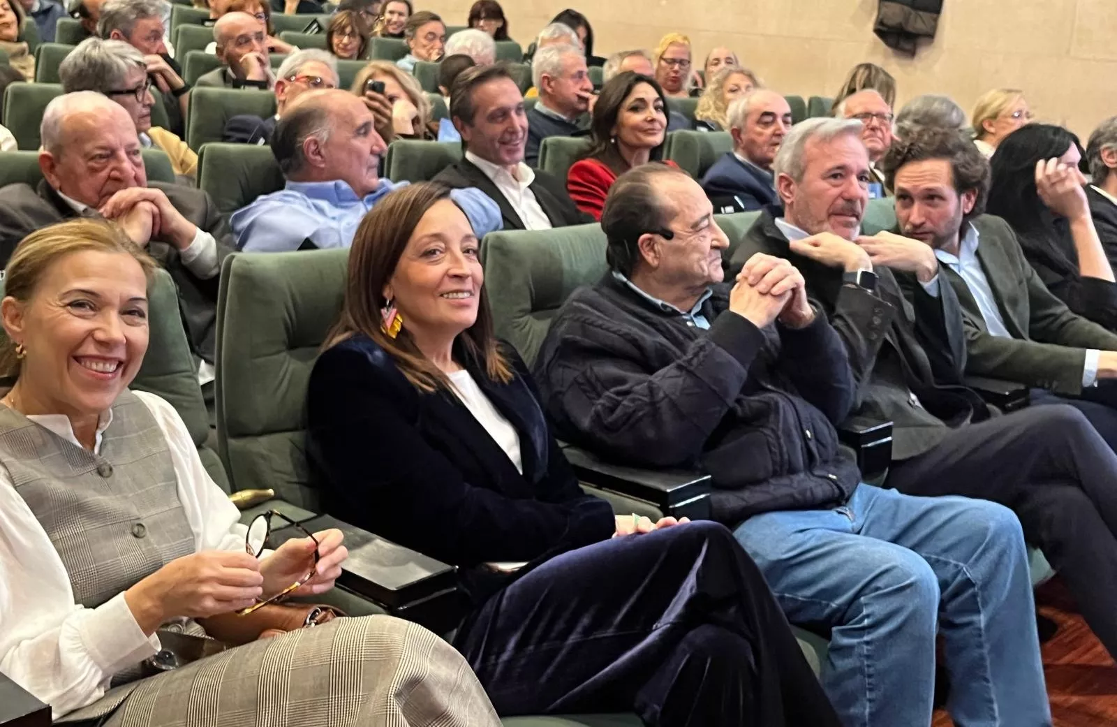 Presentación del libro de memorias de Luis Acín en Huesca. Foto Mercedes Manterola