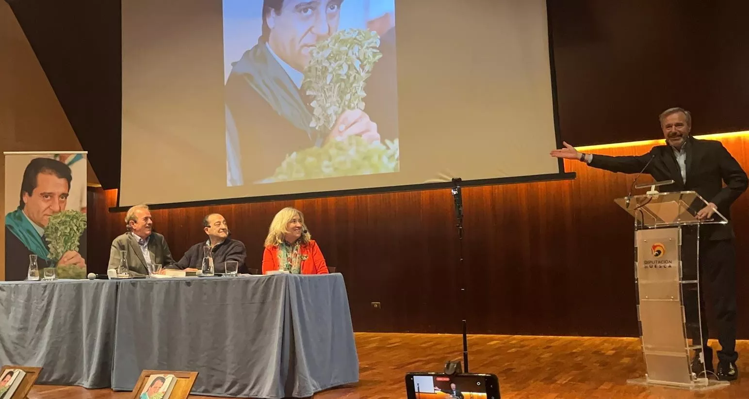 Presentación del libro de memorias de Luis Acín en Huesca. Foto Mercedes Manterola