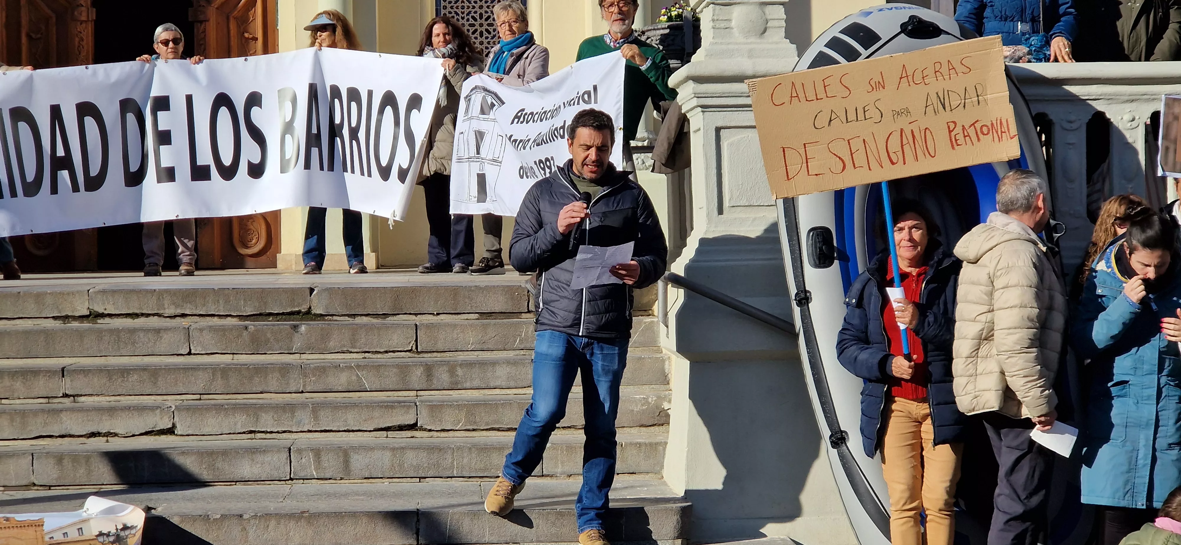 Barrio de la Encarnación. Concentración de asociaciones vecinales de Huesca. Foto Myriam Martínez