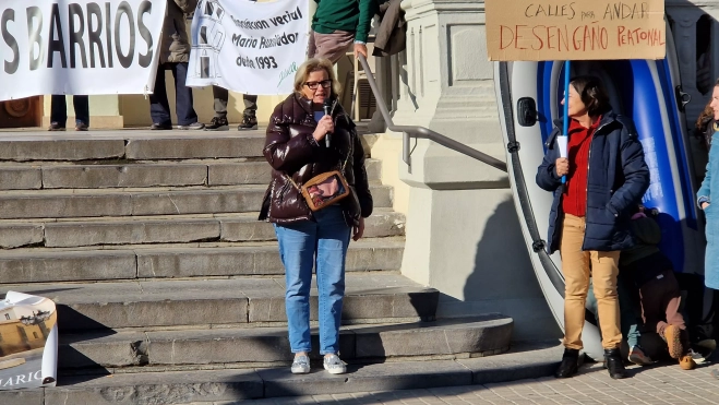 Vecina del Barrio San Lorenzo. Concentración de asociaciones vecinales de Huesca. Foto Myriam Martínez Vecina del Barrio San Lorenzo. Concentración de asociaciones vecinales de Huesca. Foto Myriam Martínez