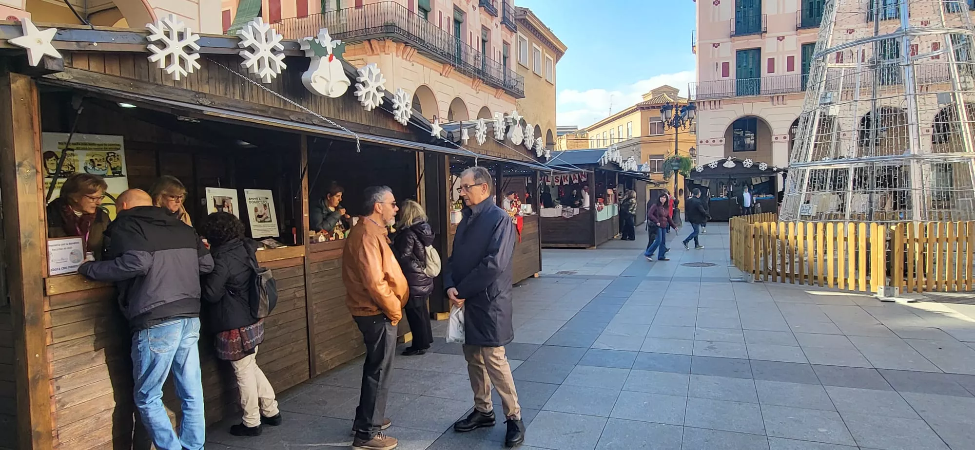 Mercado Solidario navideño de las asociaciones de Huesca. Foto Mercedes Manterola