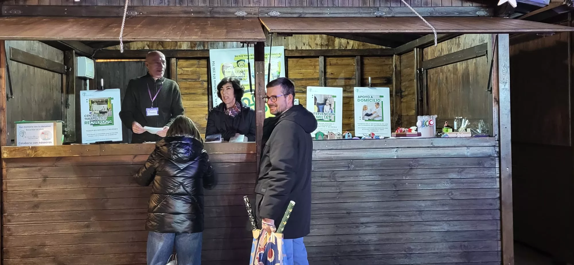 Mercado Solidario navideño de las asociaciones de Huesca. Foto Mercedes Manterola