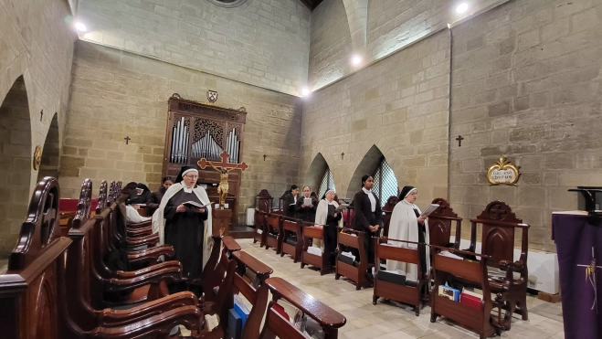 Las monjas de clausura de Las Miguelas han unido sus voces a las del coro. Las monjas de clausura de Las Miguelas han unido sus voces a las del coro.