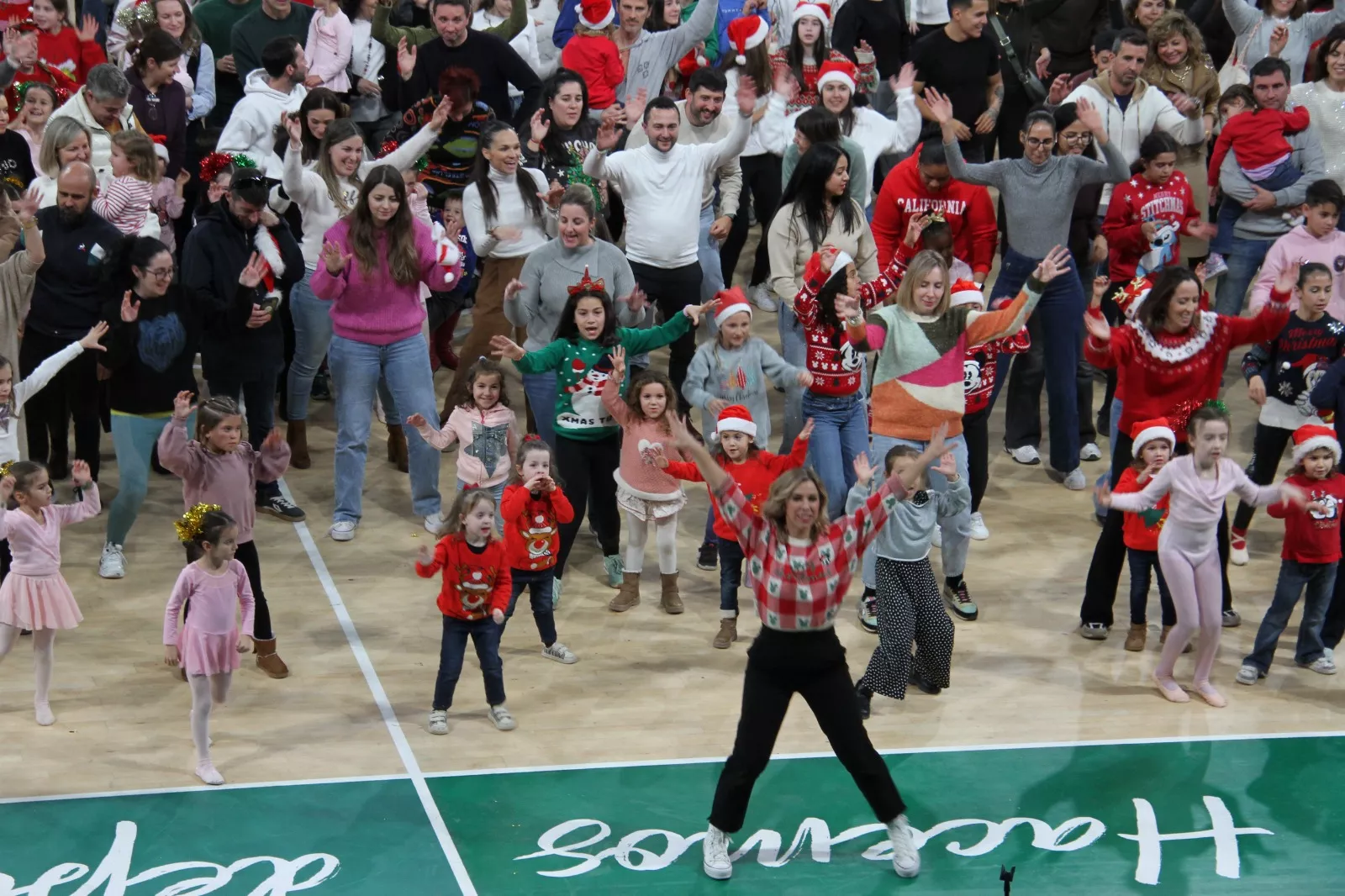 Gala navideña de Elenco. Foto Carlos Neofato