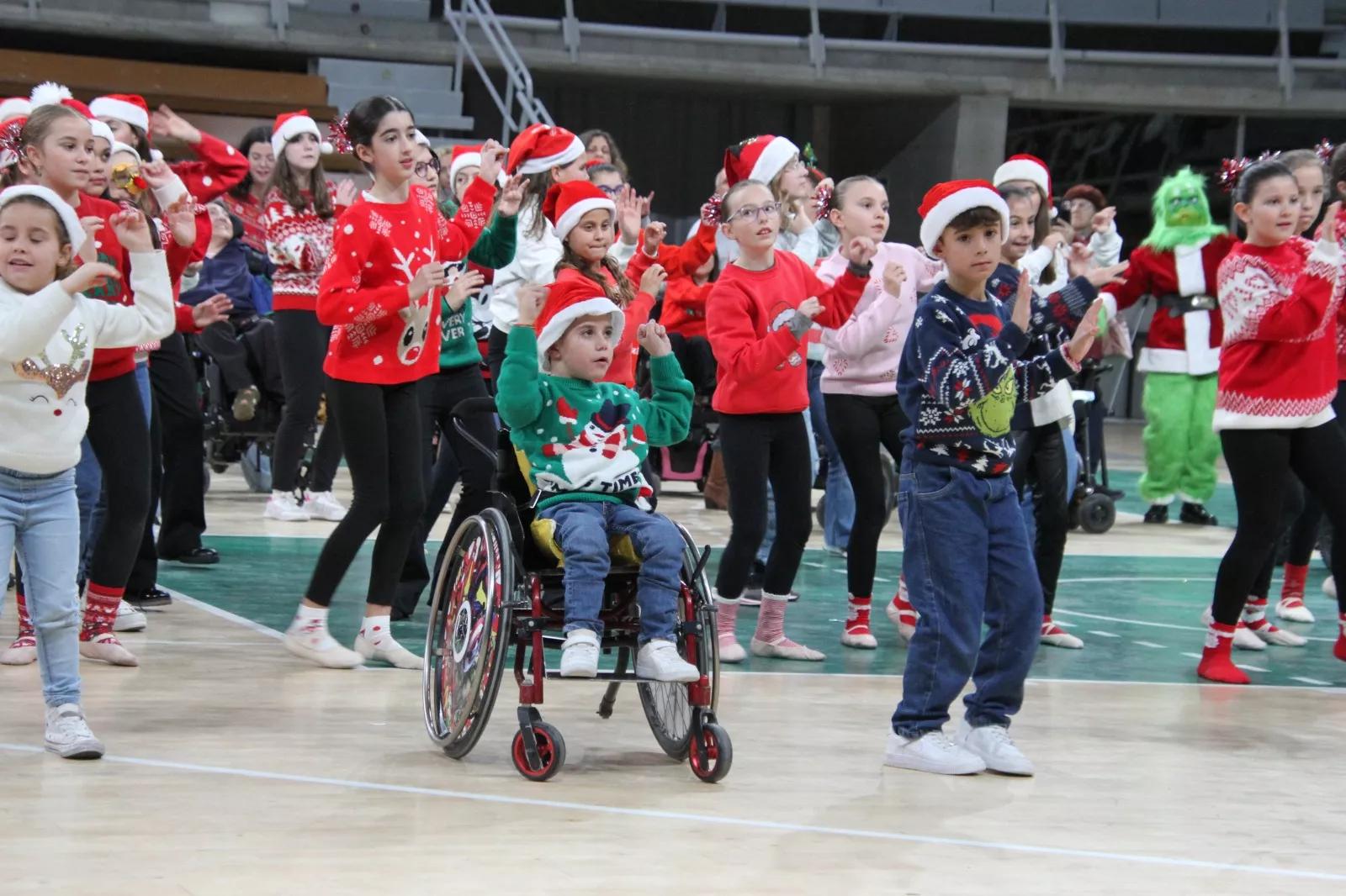 Gala navideña de Elenco. Foto Carlos Neofato