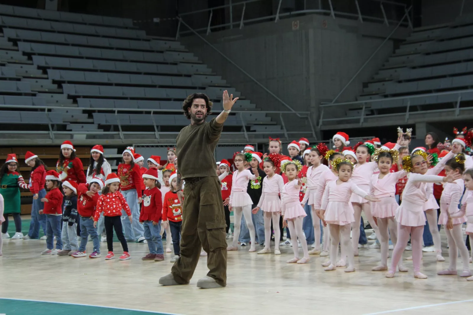 Gala navideña de Elenco. Foto Carlos Neofato