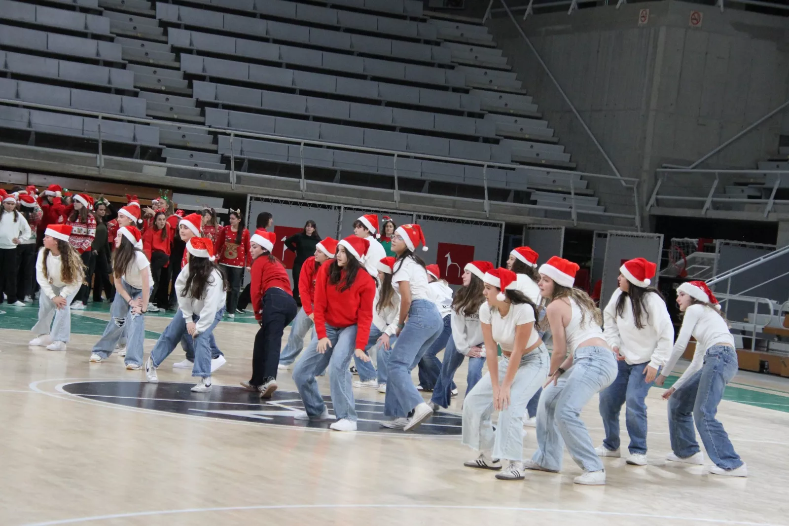 Gala navideña de Elenco. Foto Carlos Neofato
