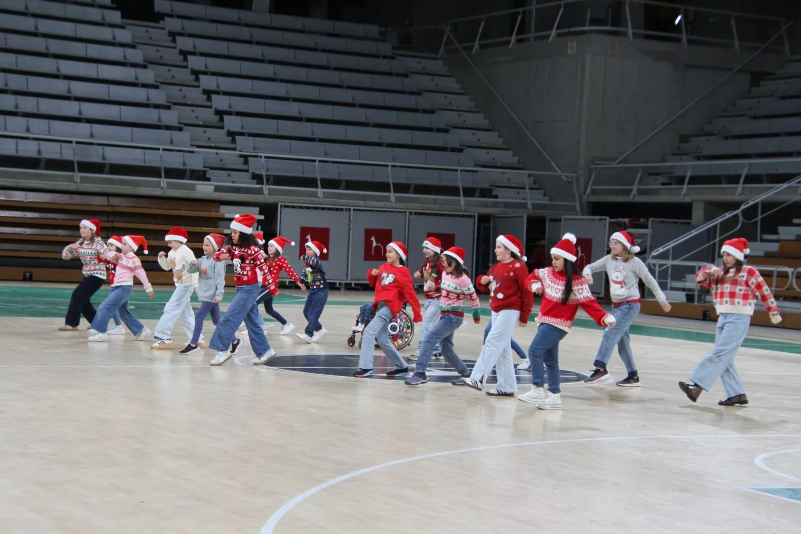 Gala navideña de Elenco. Foto Carlos Neofato