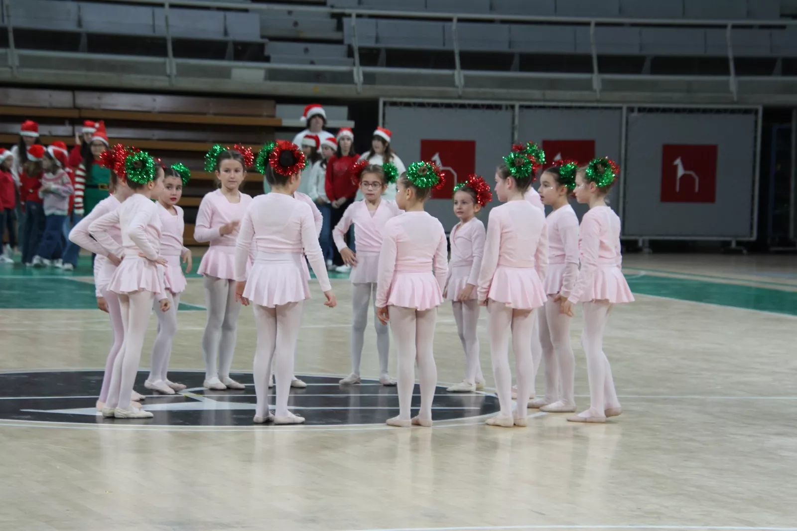 Gala navideña de Elenco. Foto Carlos Neofato