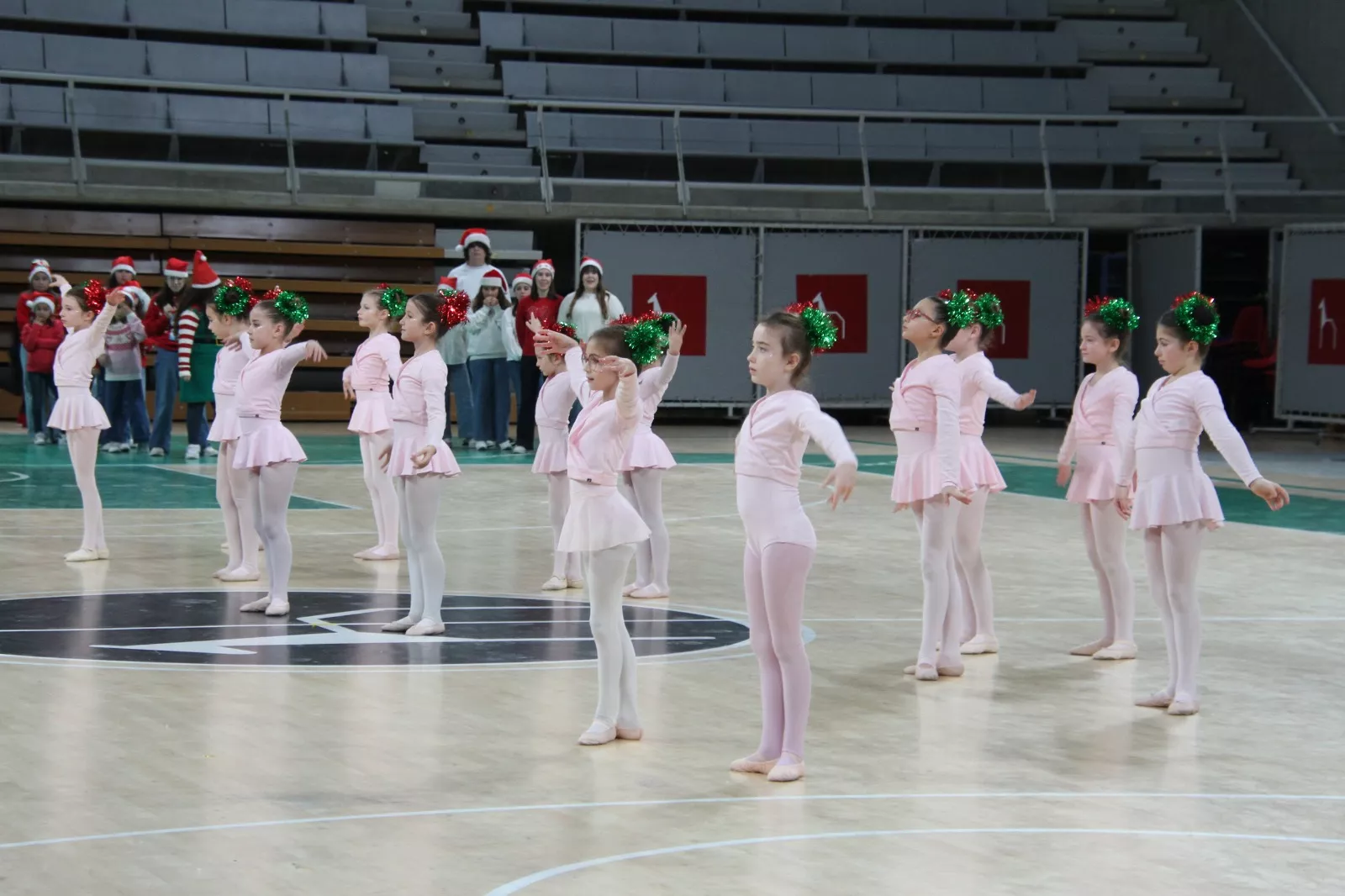 Gala navideña de Elenco. Foto Carlos Neofato