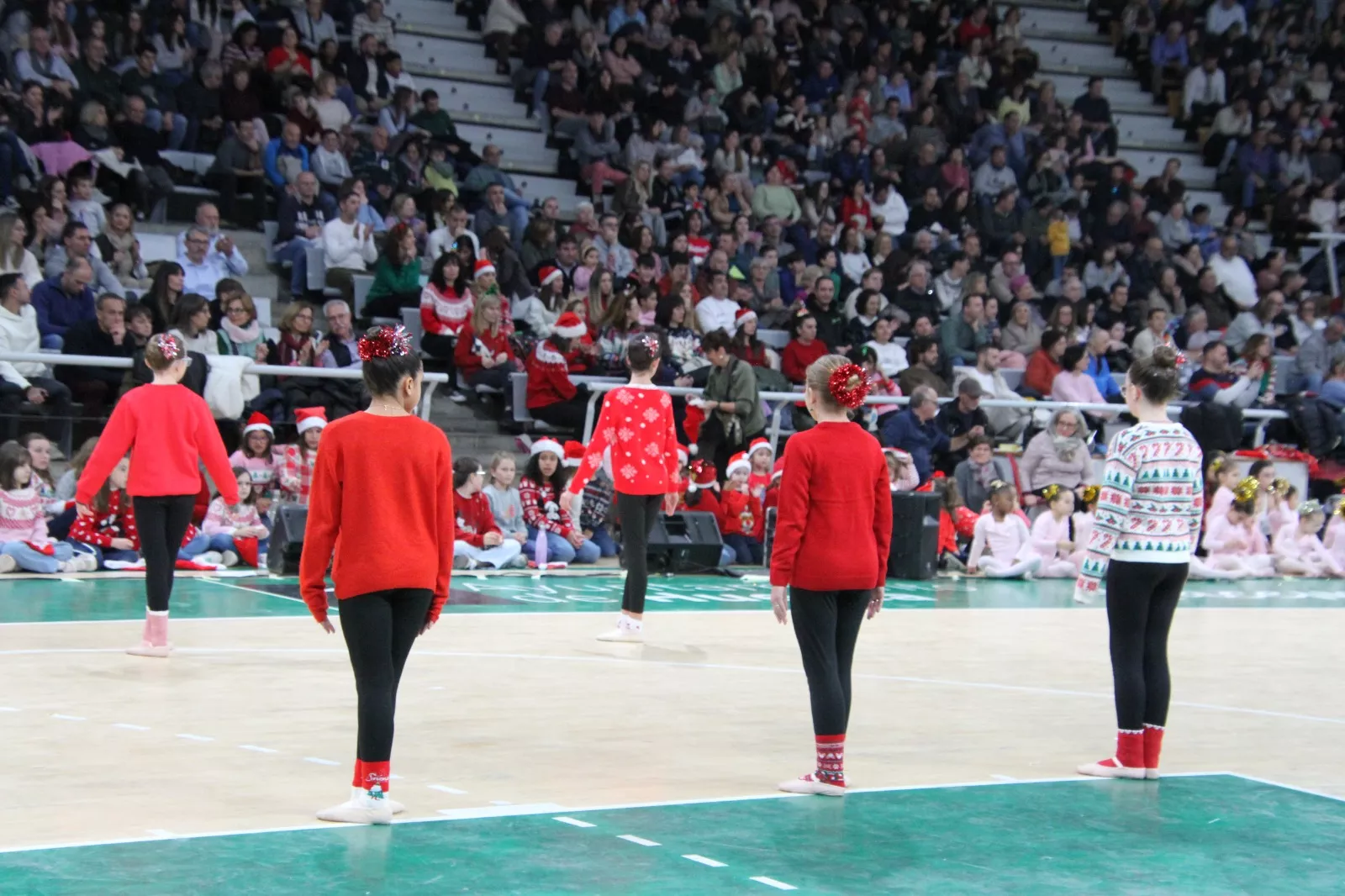 Gala navideña de Elenco. Foto Carlos Neofato