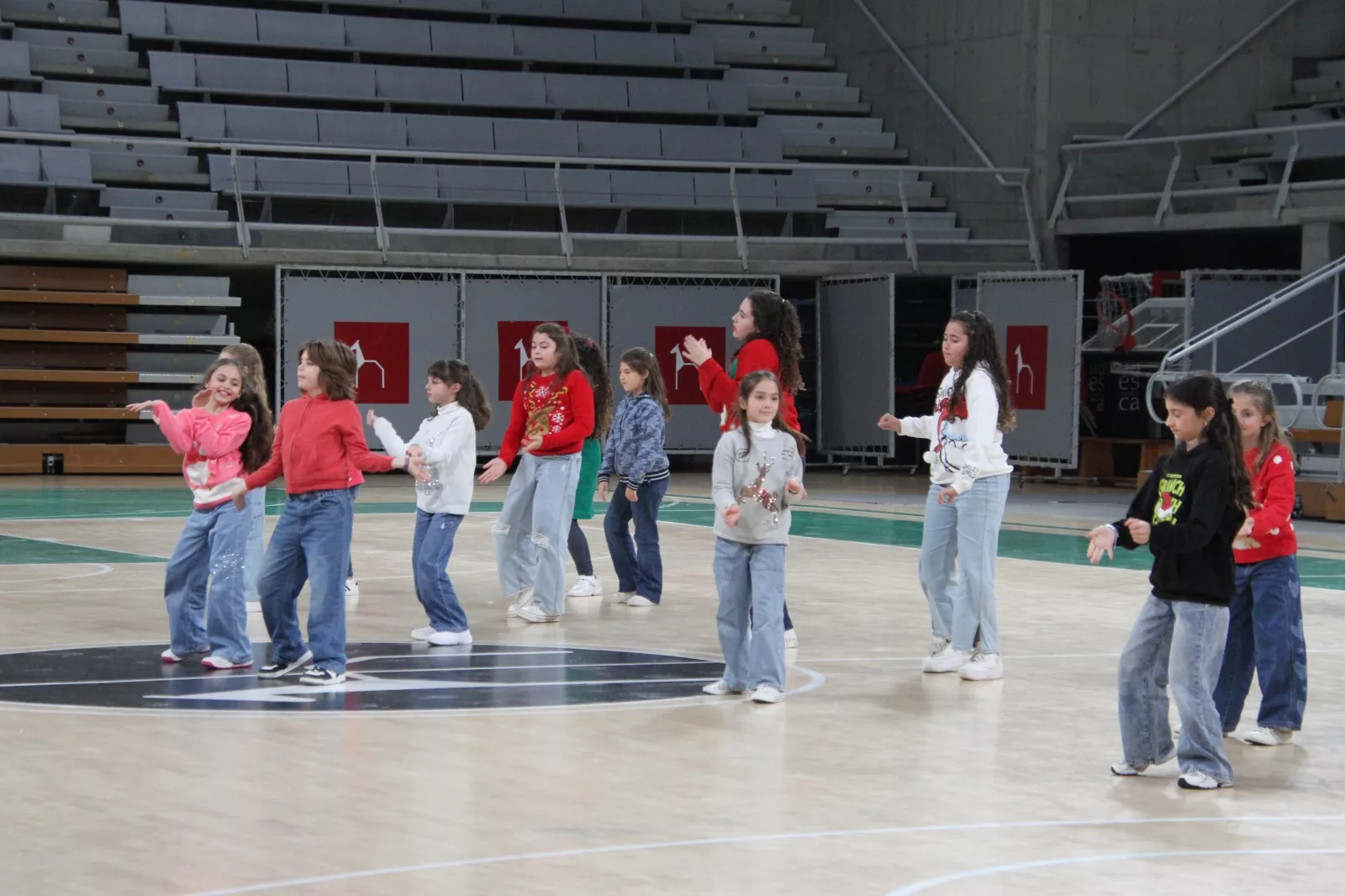 Gala navideña de Elenco. Foto Carlos Neofato