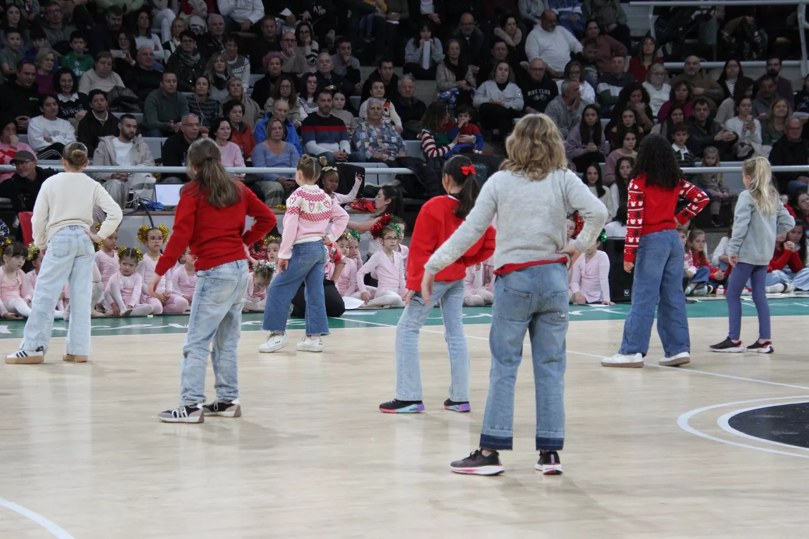 Gala navideña de Elenco. Foto Carlos Neofato