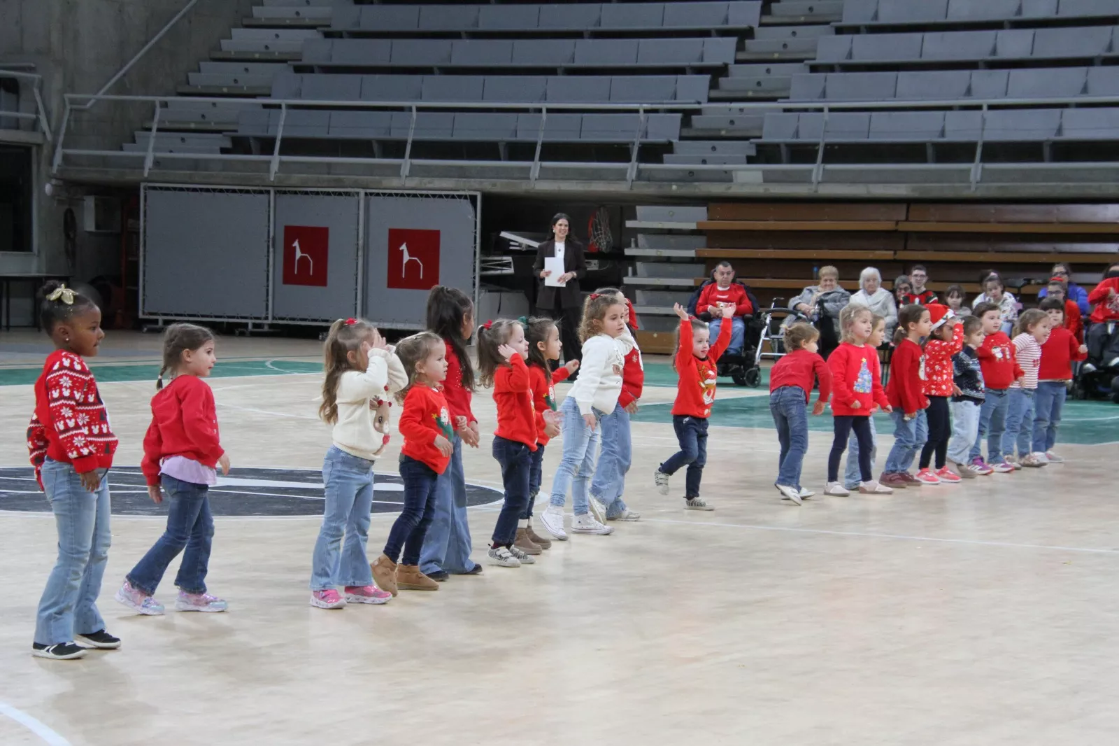Gala navideña de Elenco. Foto Carlos Neofato