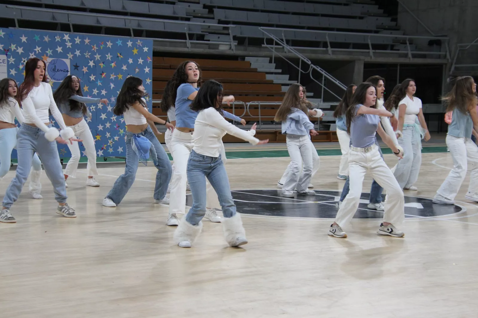 Gala navideña de Elenco. Foto Carlos Neofato