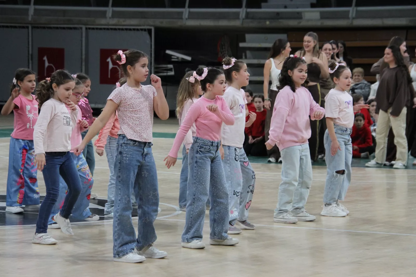 Gala navideña de Elenco. Foto Carlos Neofato