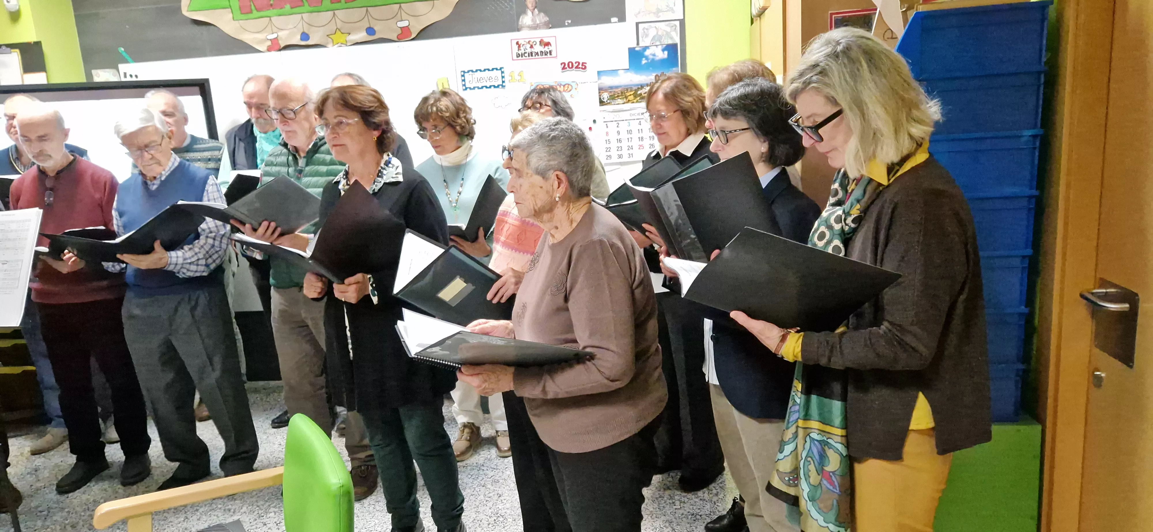 Coral Diego de Pontac. Brindis navideño de Alzhéimer Huesca. Foto Myriam Martínez