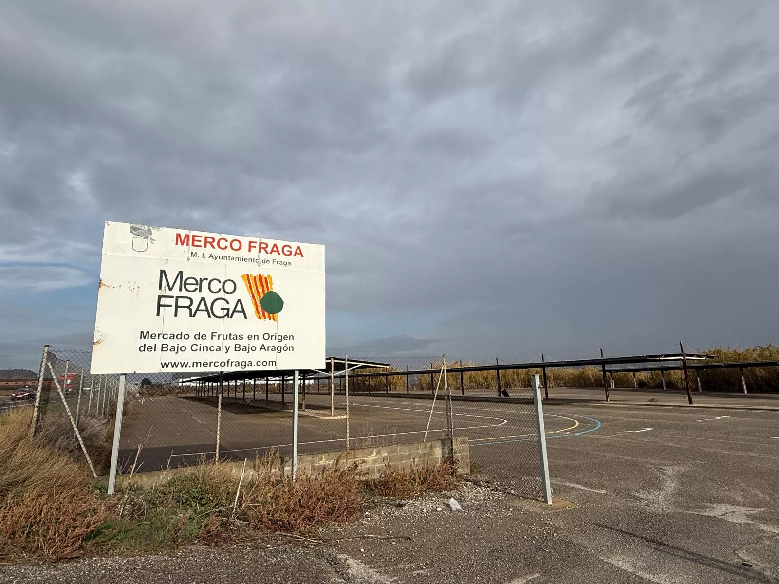 MercoFraga es un espacio amplio, accesible y bien comunicado. MercoFraga es un espacio amplio, accesible y bien comunicado.