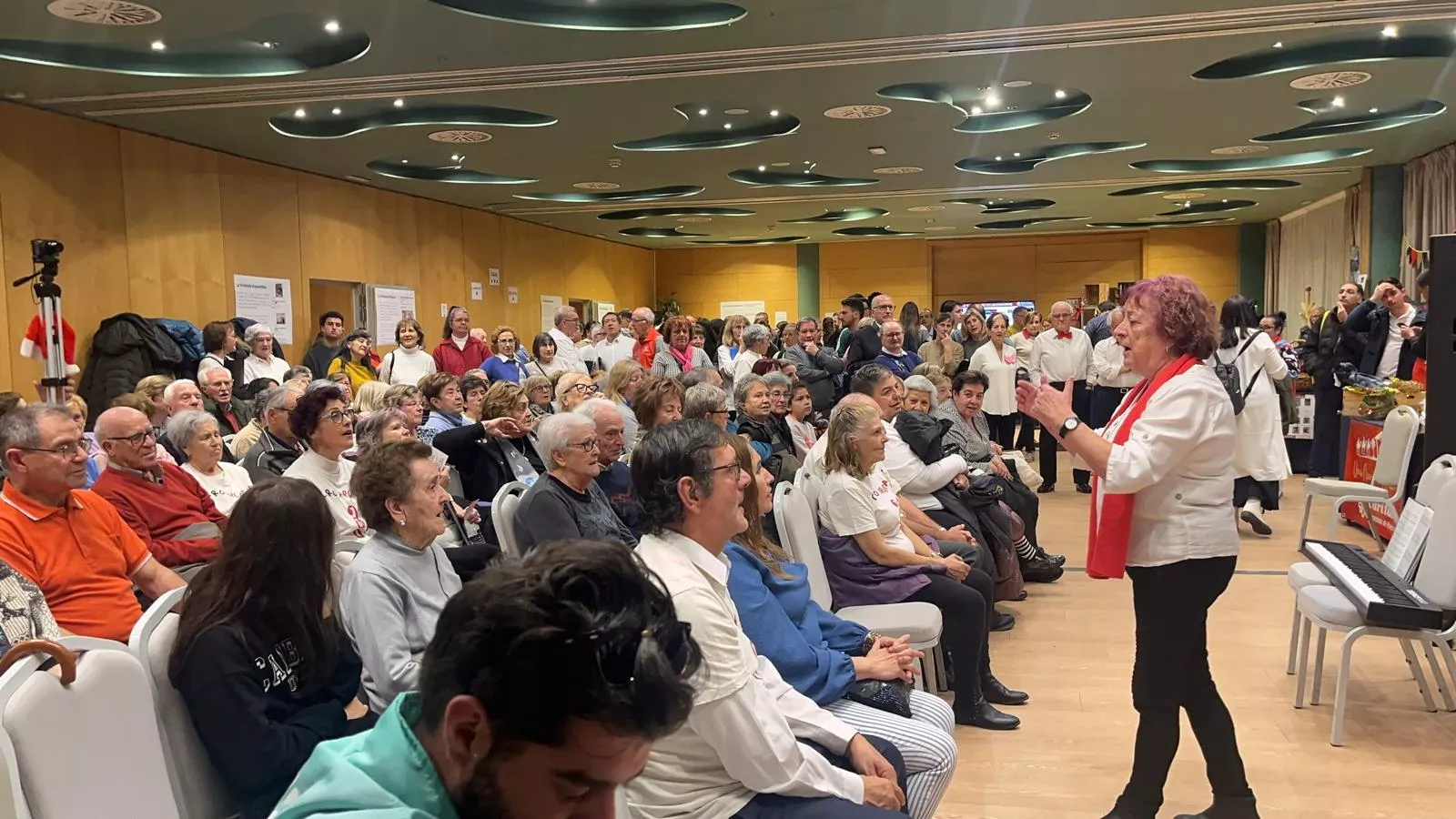 Fiesta de Navidad Solidaria de Cáritas Diocesana de Huesca. Foto Mercedes Manterola