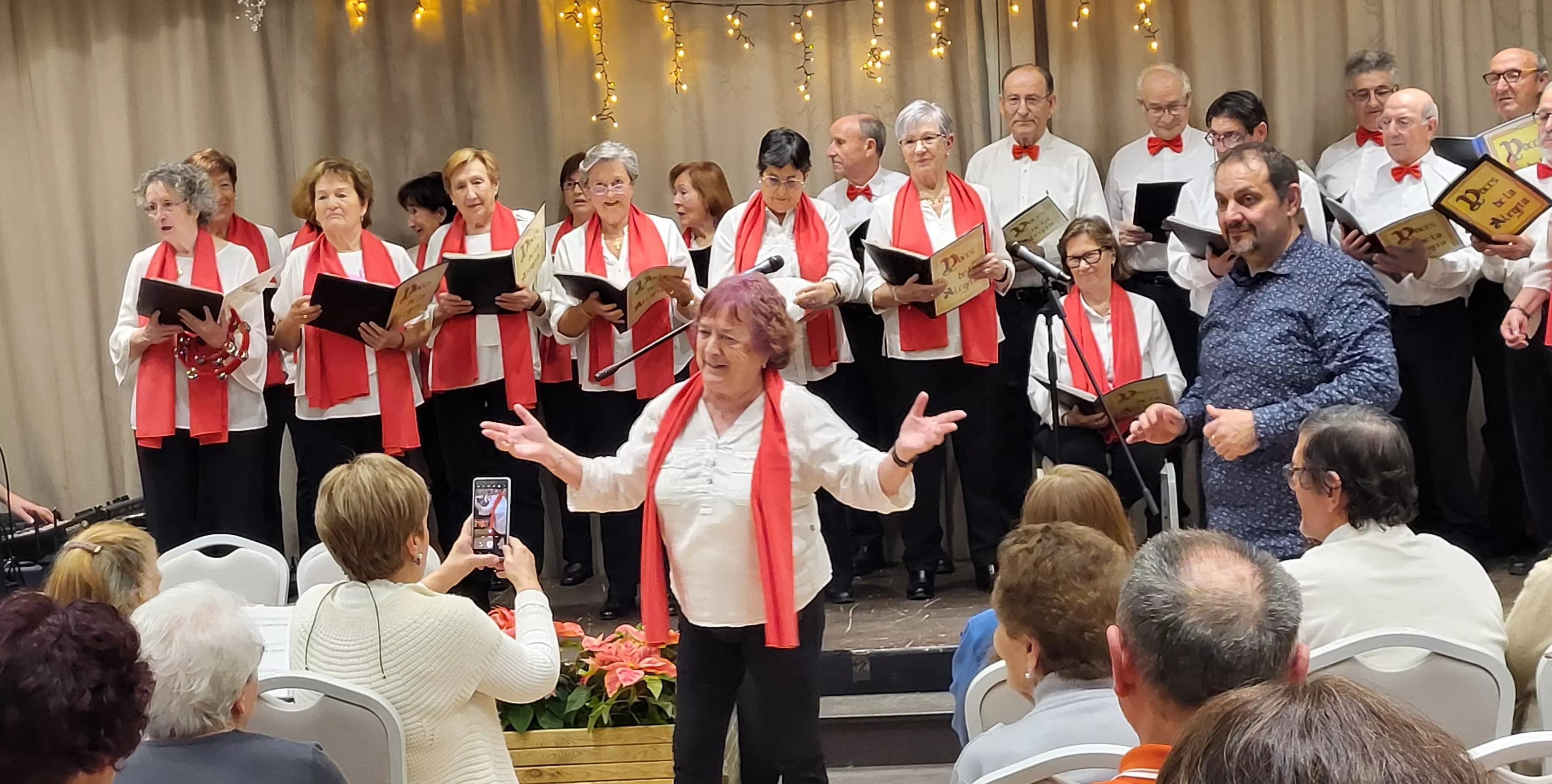 Fiesta de Navidad Solidaria de Cáritas Diocesana de Huesca. Foto Mercedes Manterola
