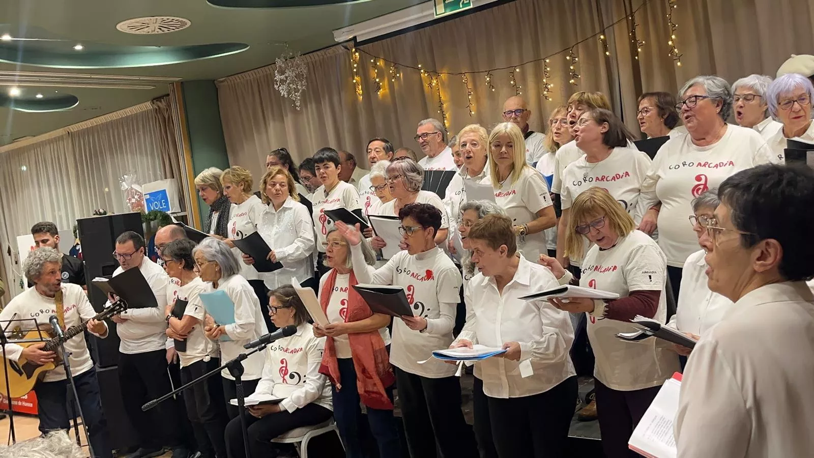 Fiesta de Navidad Solidaria de Cáritas Diocesana de Huesca. Foto Mercedes Manterola