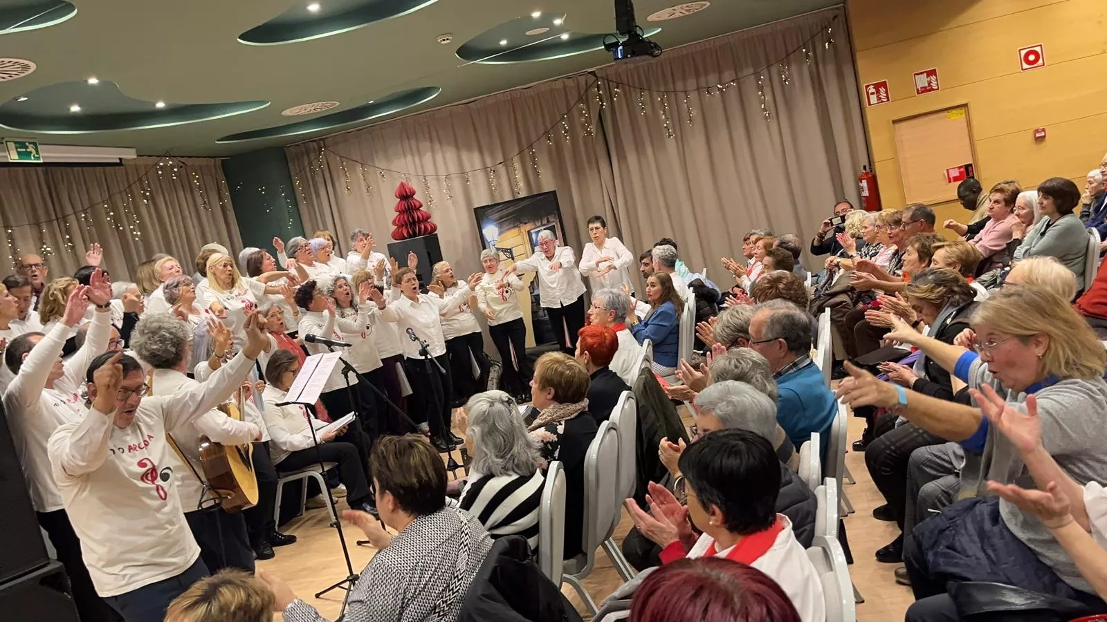 Fiesta de Navidad Solidaria de Cáritas Diocesana de Huesca. Foto Mercedes Manterola