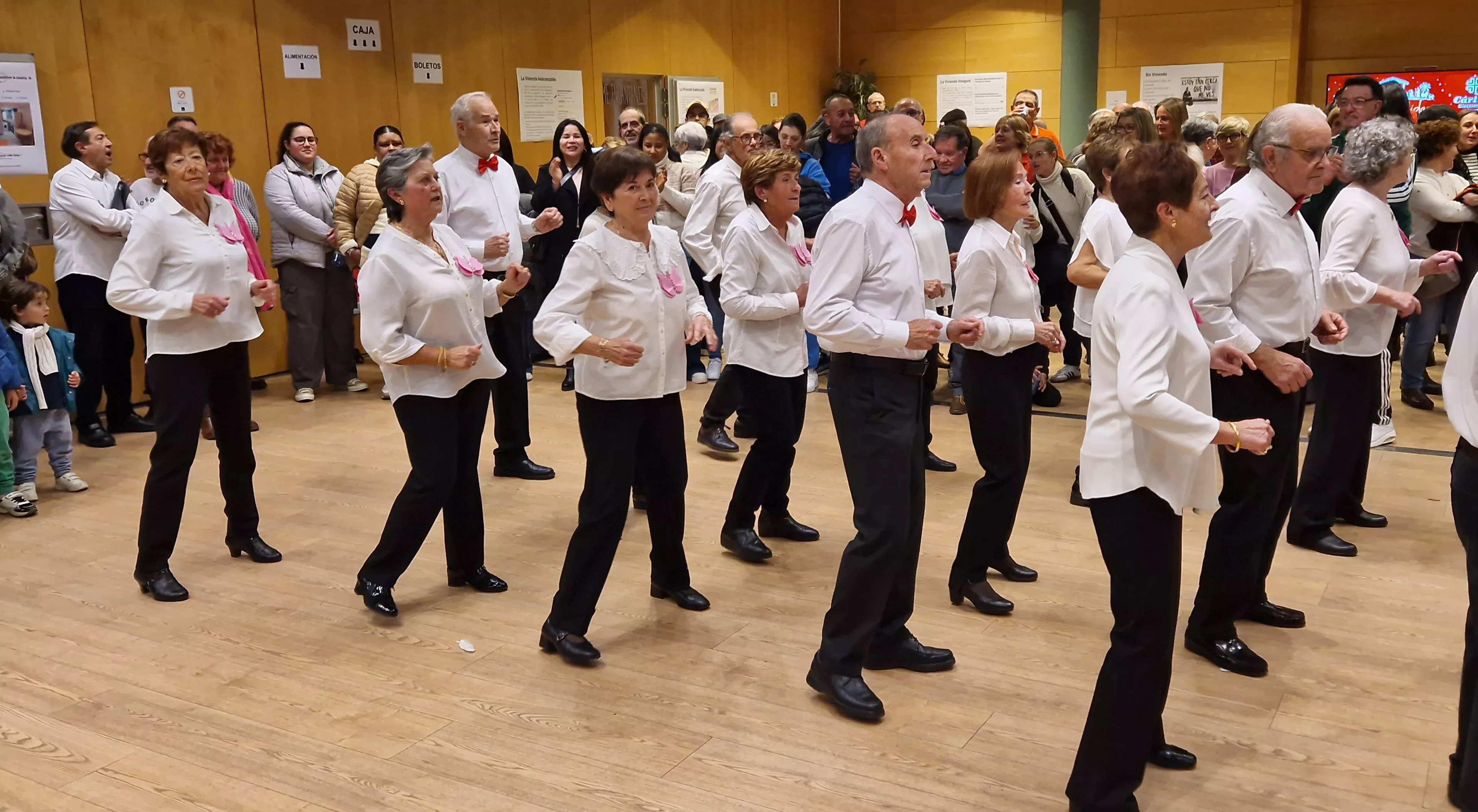 Fiesta de Navidad Solidaria de Cáritas Diocesana de Huesca. Foto Myriam Martínez