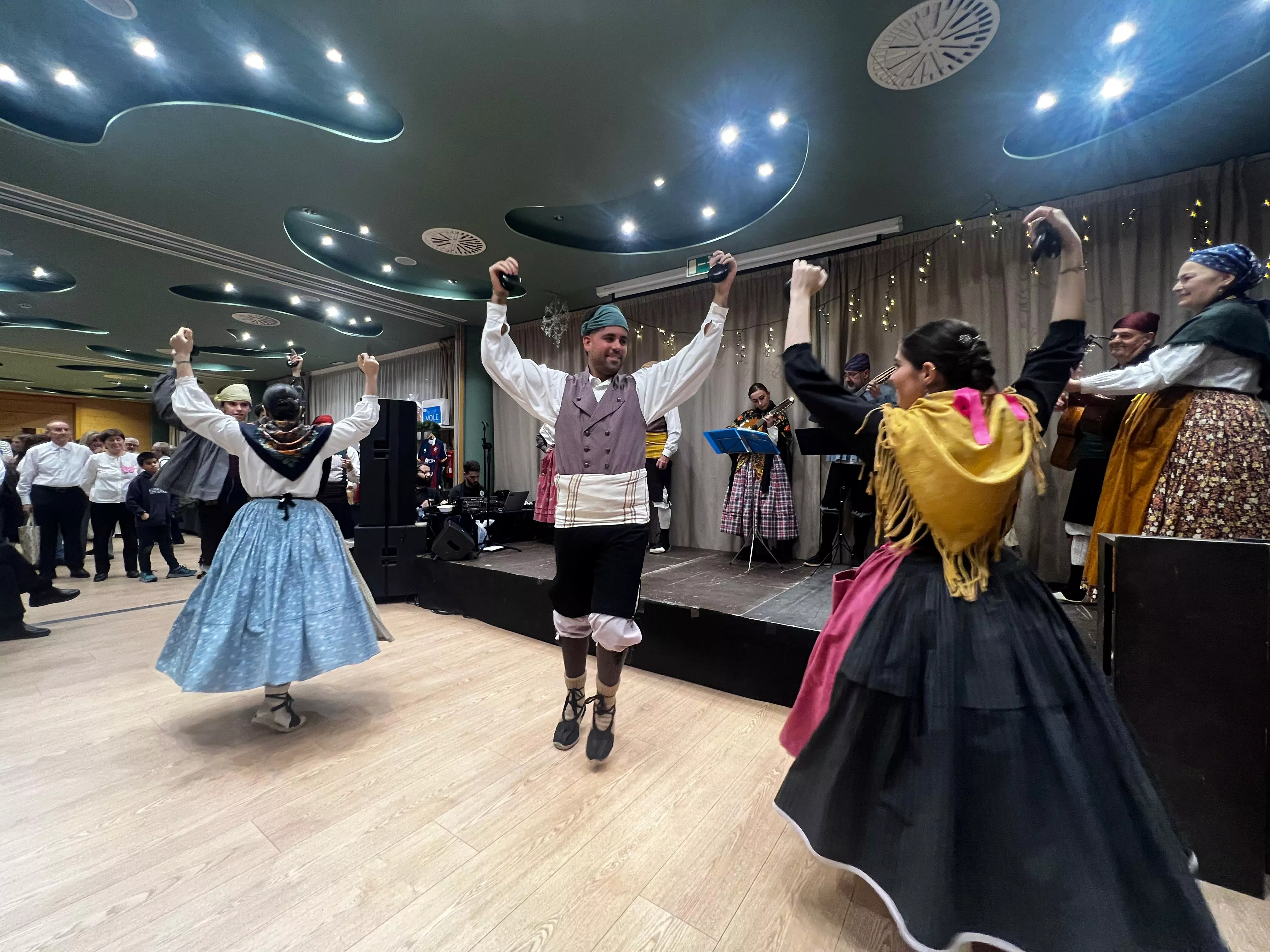 Fiesta de Navidad Solidaria de Cáritas Diocesana de Huesca.