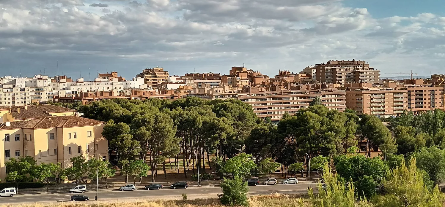 El nuevo ajuste del PGOU apuesta por viviendas en Huesca con más terrazas y balcones.